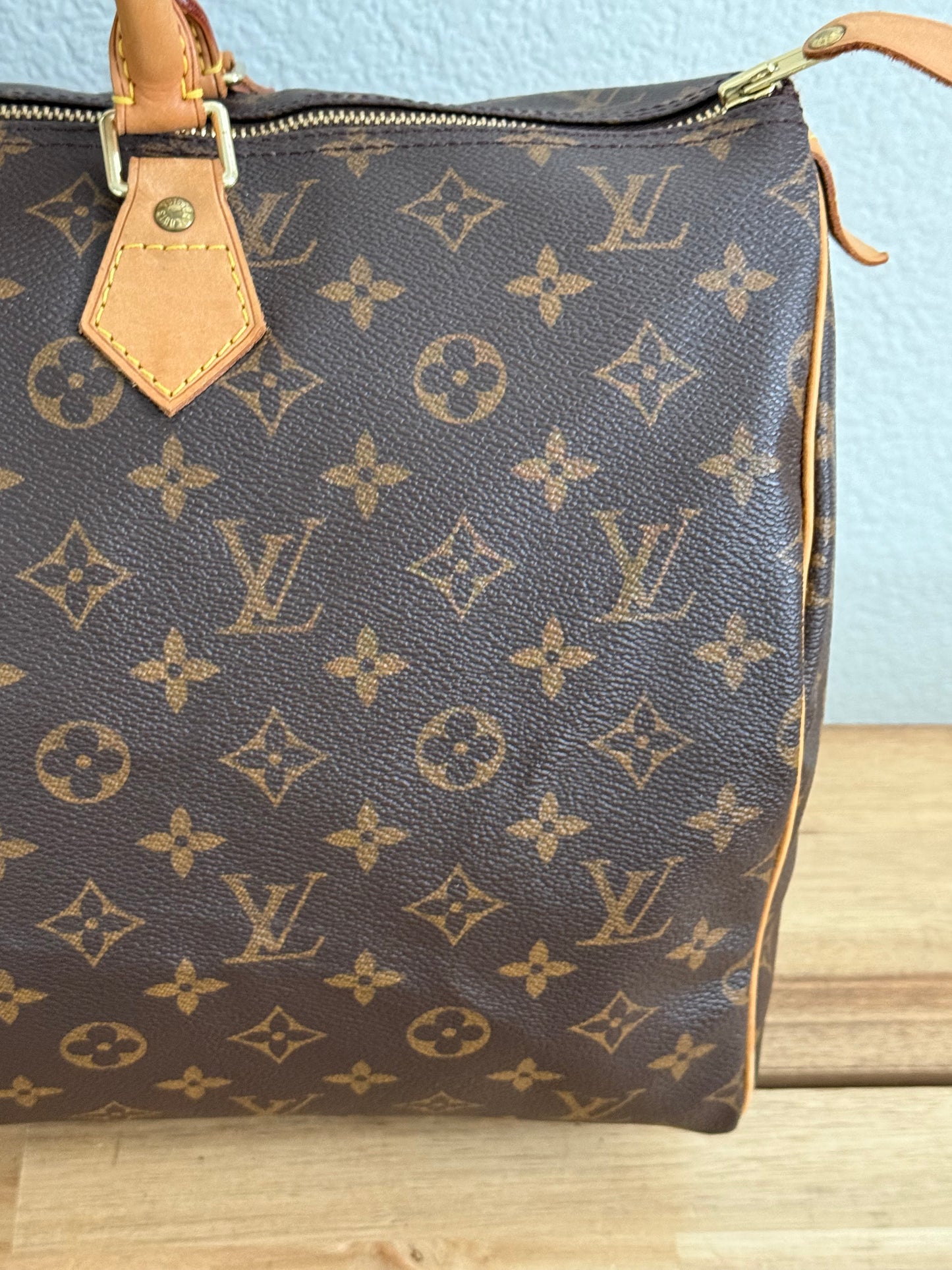 Speedy 40 - ๐
2000