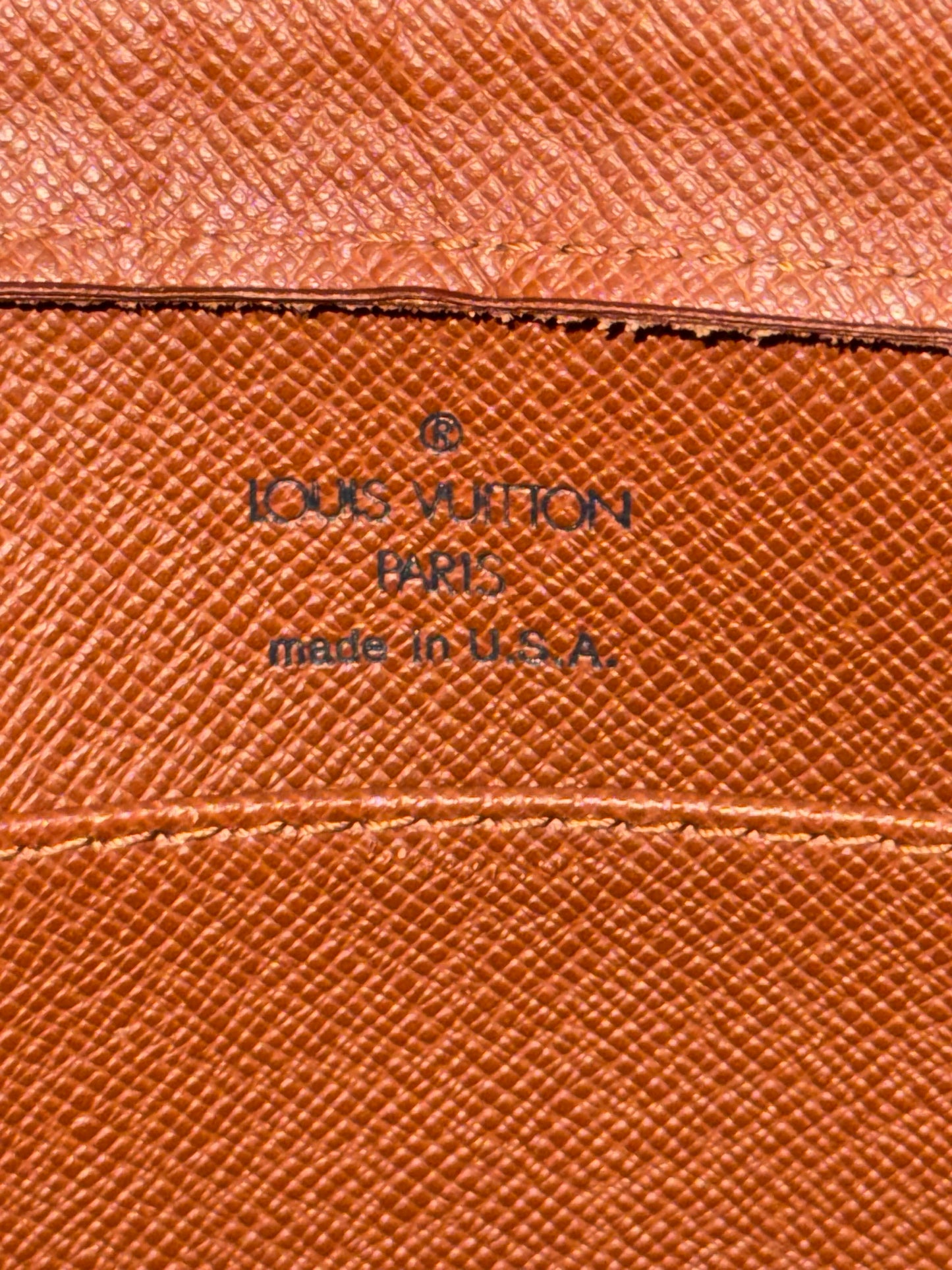 Orsay Clutch -
🗓️ Year: 2001