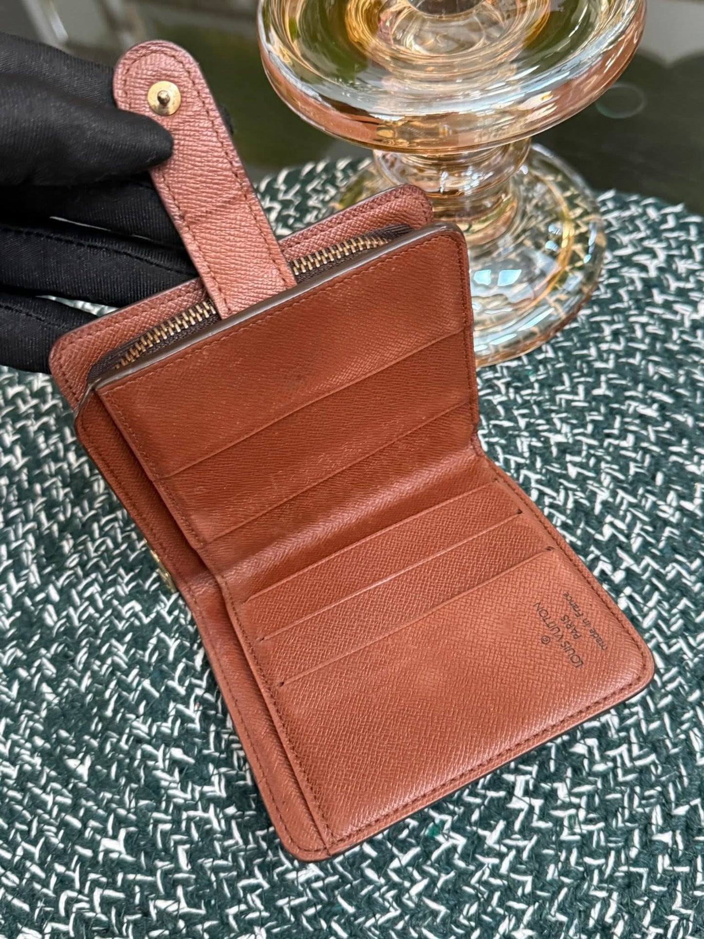 Monogram Zip Around Compact Wallet ๐๏ธ Year: 1999