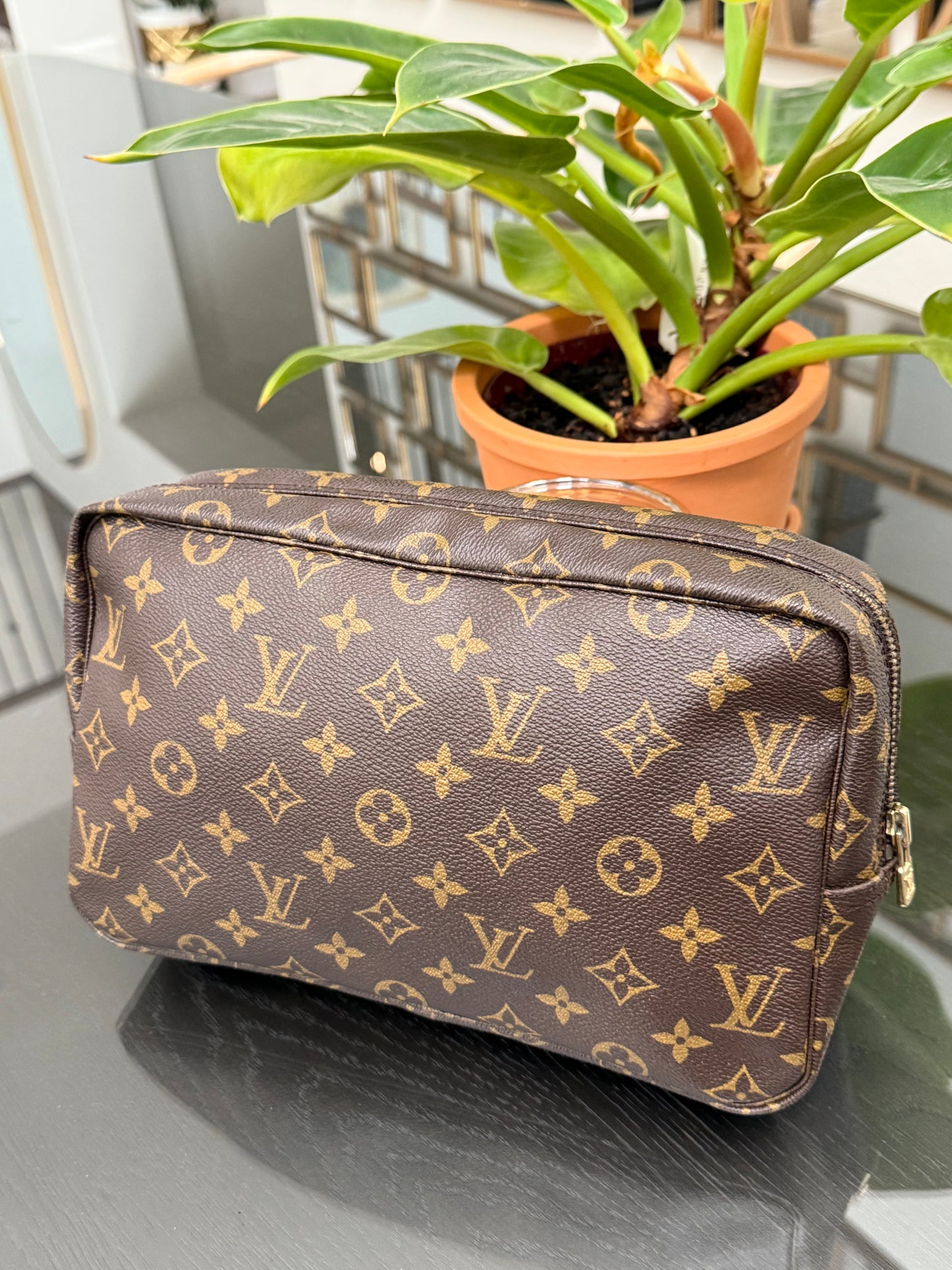 Trousse 28 -Year 1987