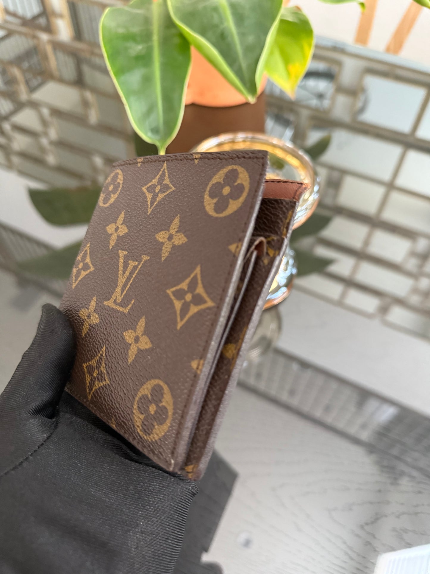 Vintage Monogram Mens Bifold Wallet ๐๏ธ Year: Pre Date