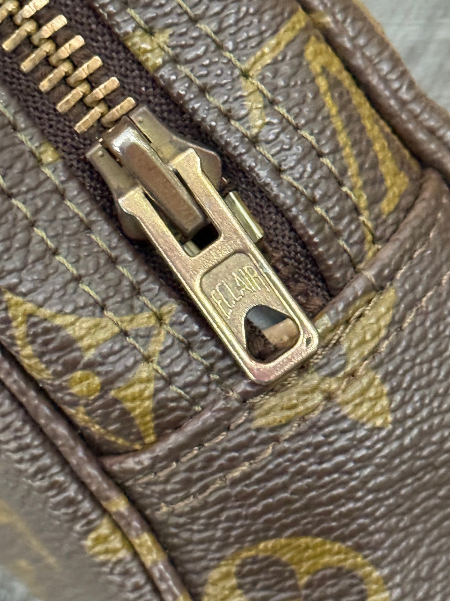 Trousse 18 -Pre Date Code