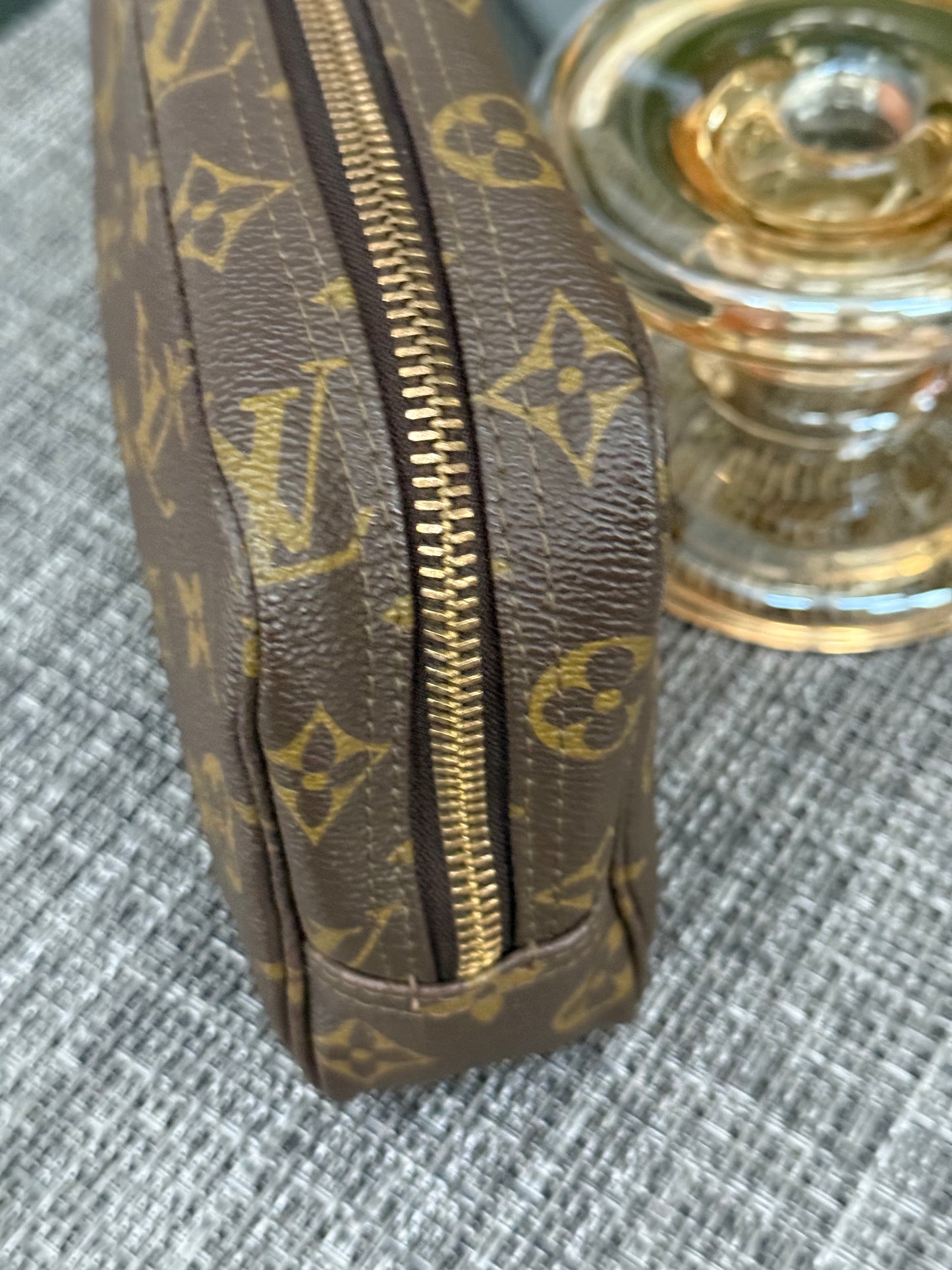 Trousse 18 -Pre Date Code