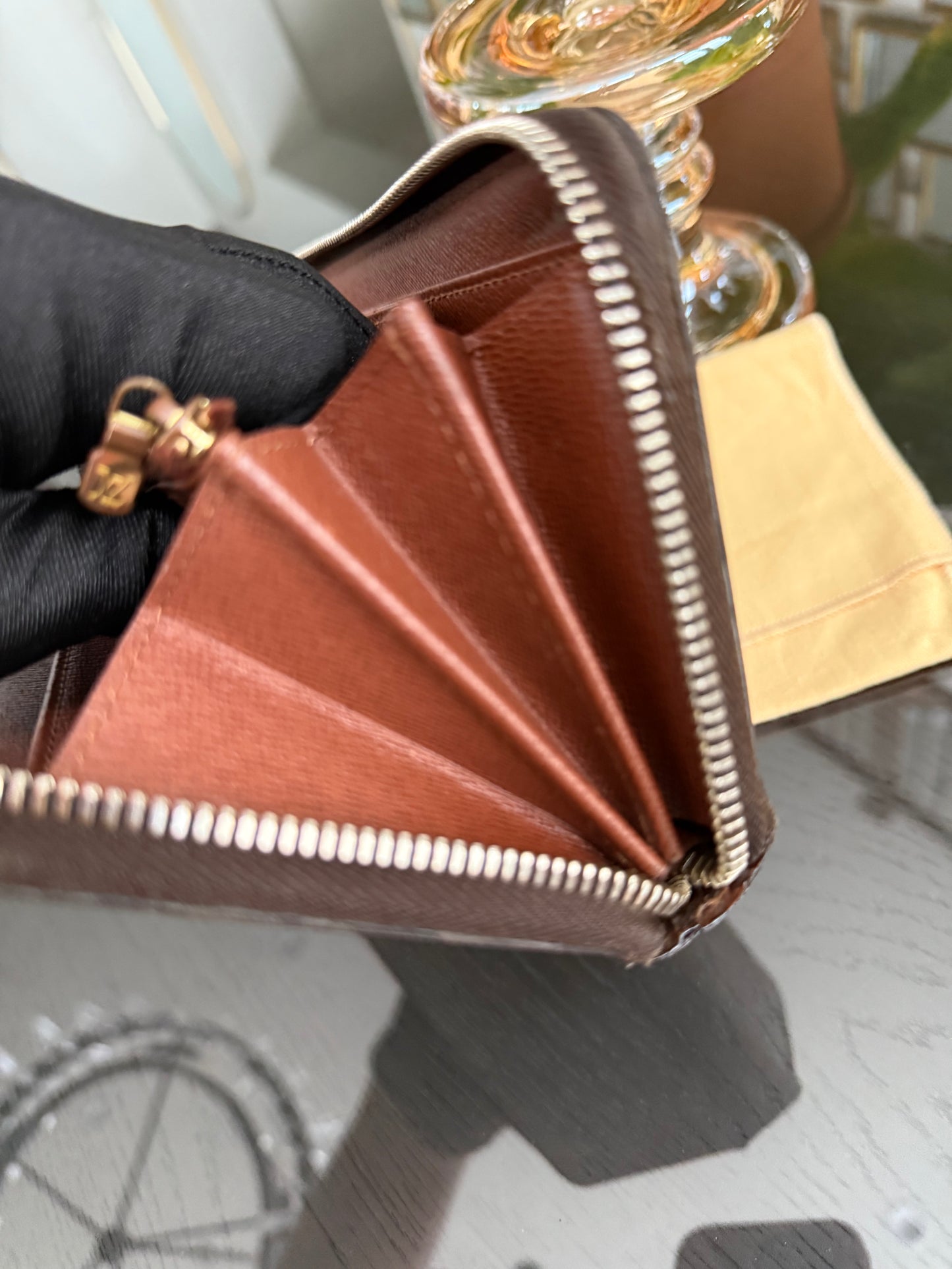 Monogram Zippy Long Wallet with Dustbag 🗓️ Year: 2006