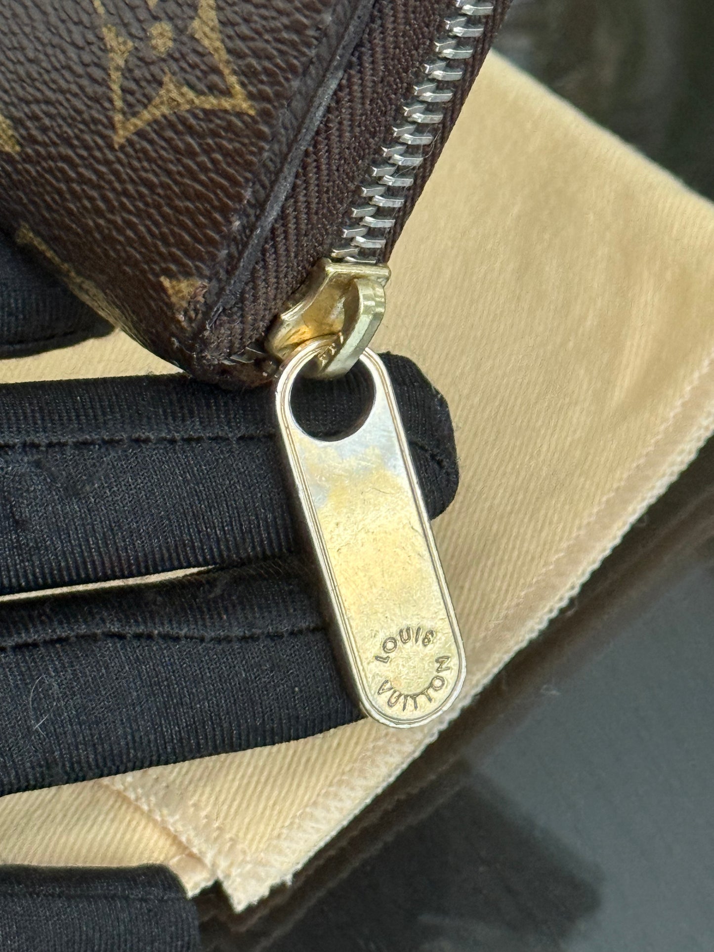 Monogram Zippy Long Wallet with Dustbag 🗓️ Year: 2006