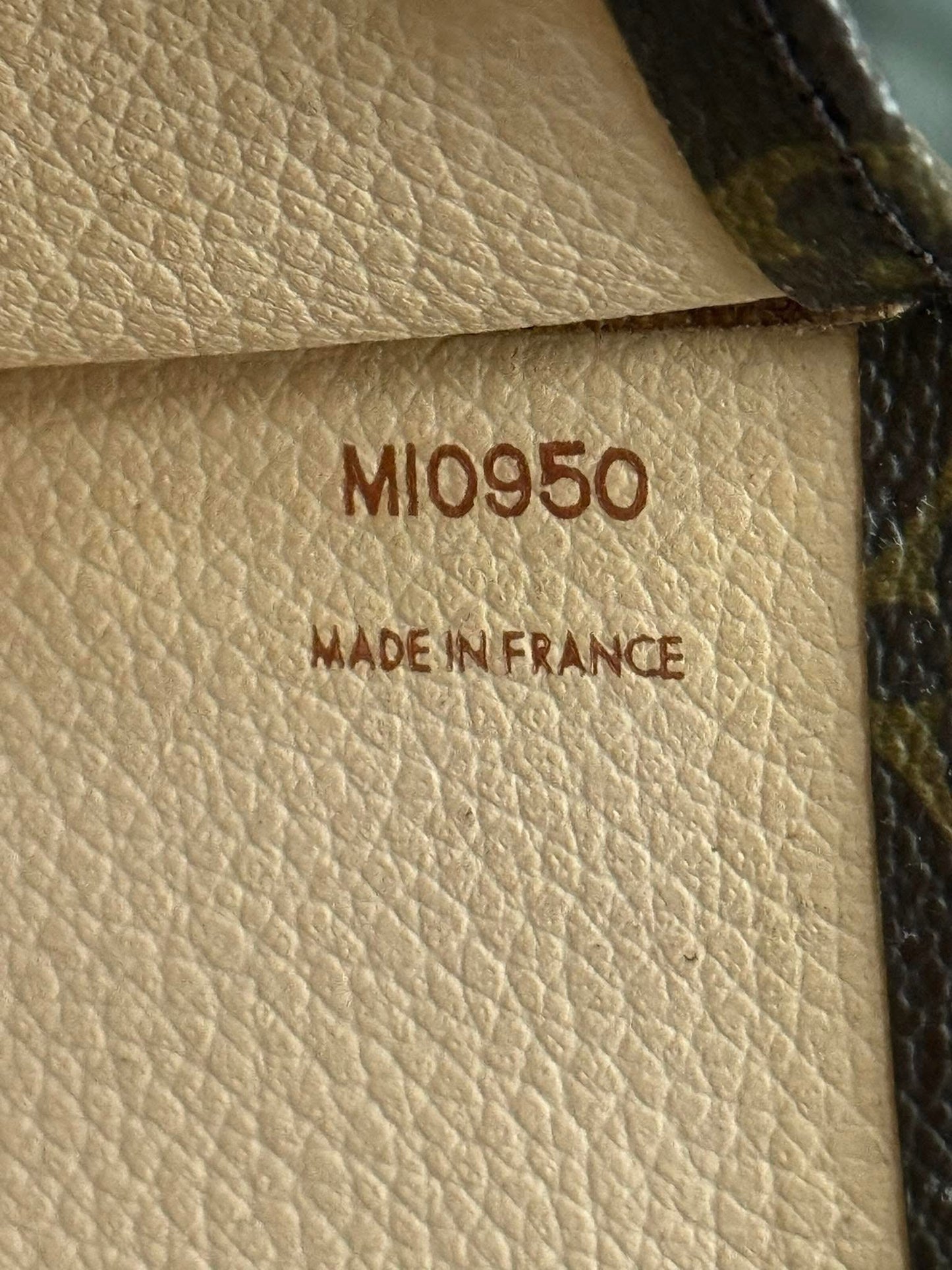Sac Plat ποΈ Year: 1990