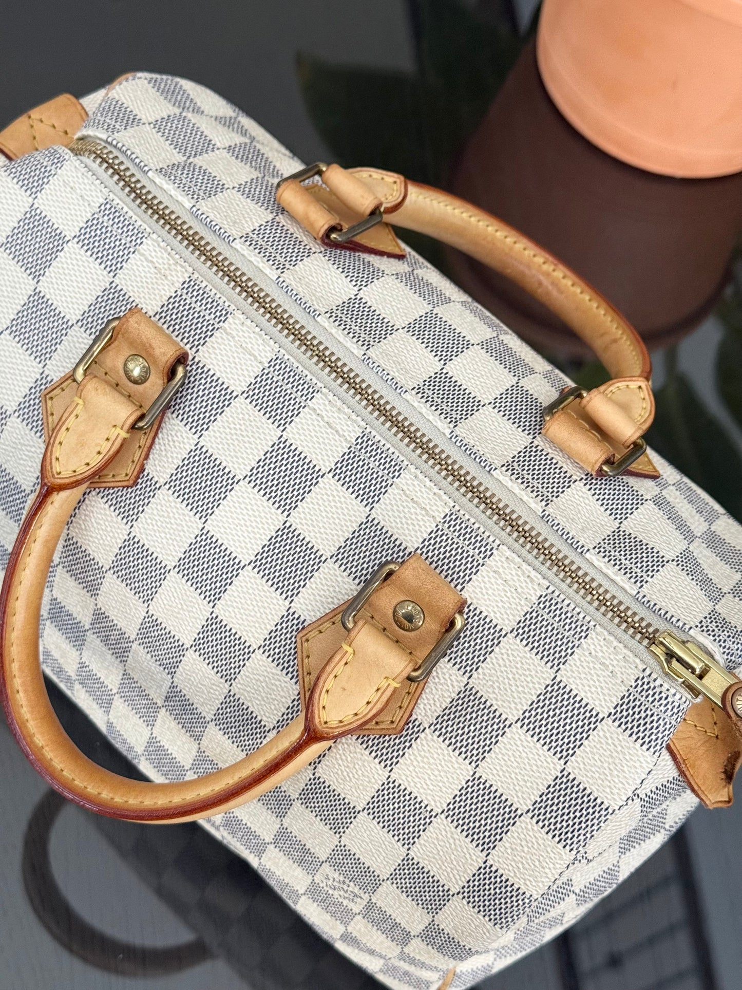 Speedy 25 Azur with, Dustbag, Insert organizer and twilly
๐๏ธ Year: 2008