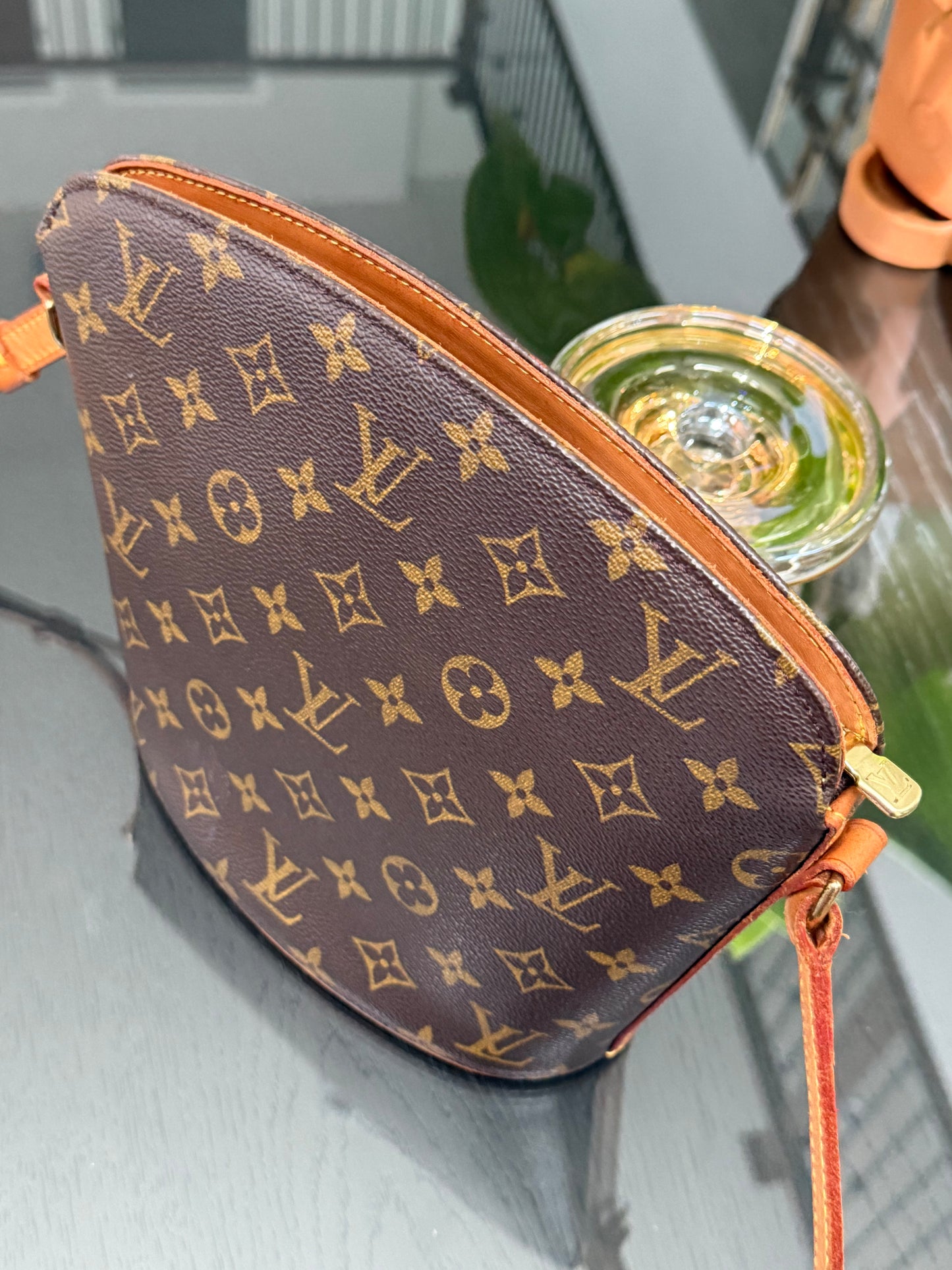Drouot Crossbody
π
Year: 2000