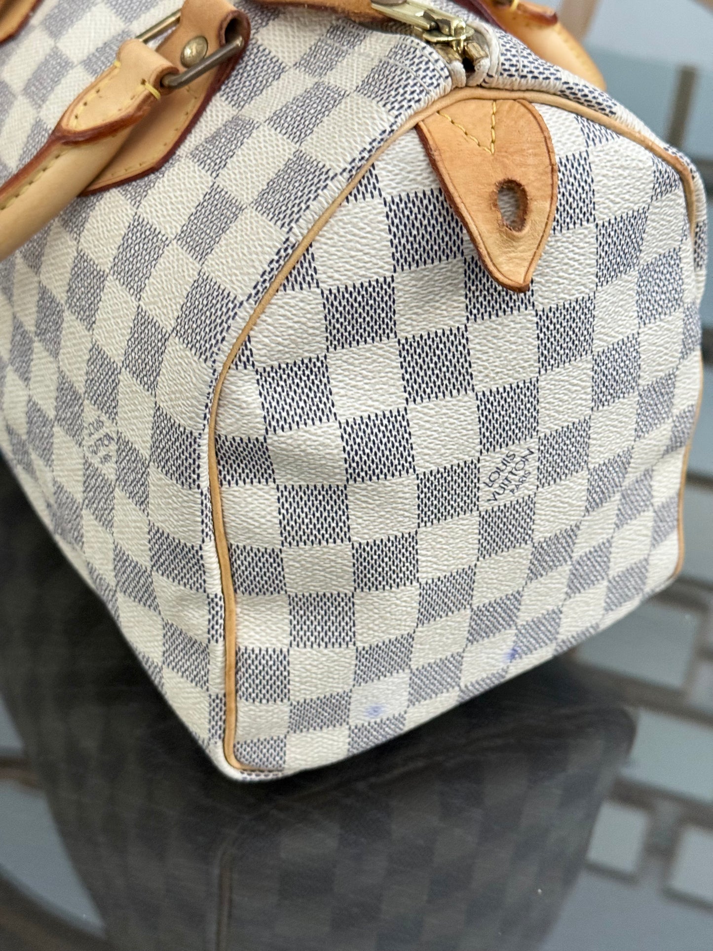 Speedy 25 Azur with, Dustbag, Insert organizer and twilly
๐๏ธ Year: 2008
