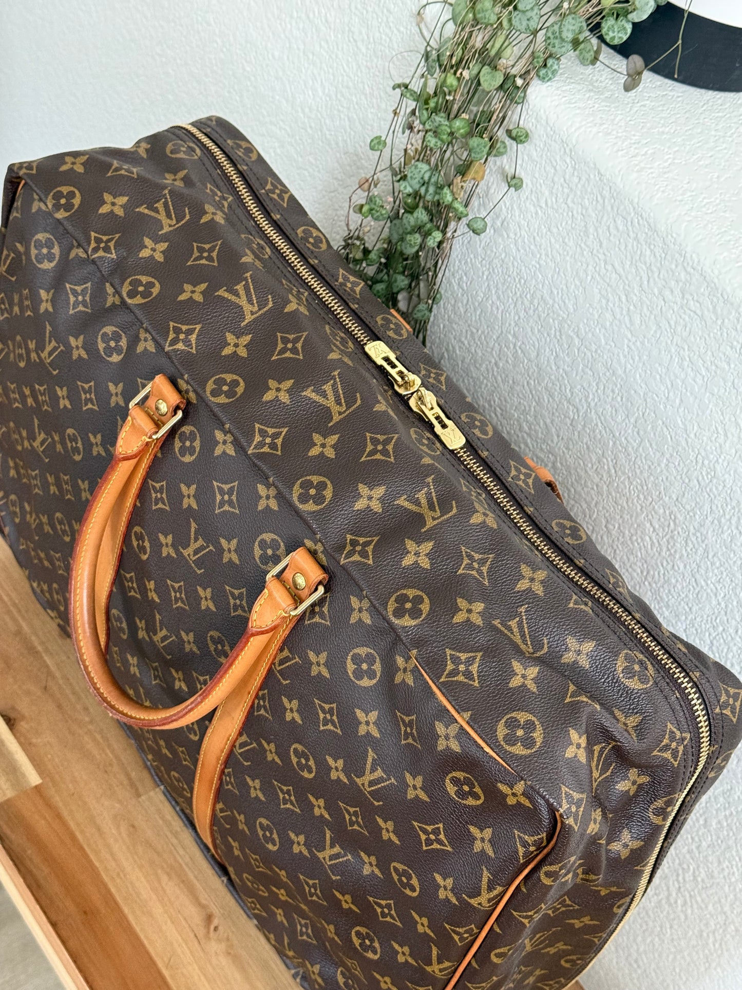 Sirius 50 Soft Suitcase Luggage - ๐
Year: 199
