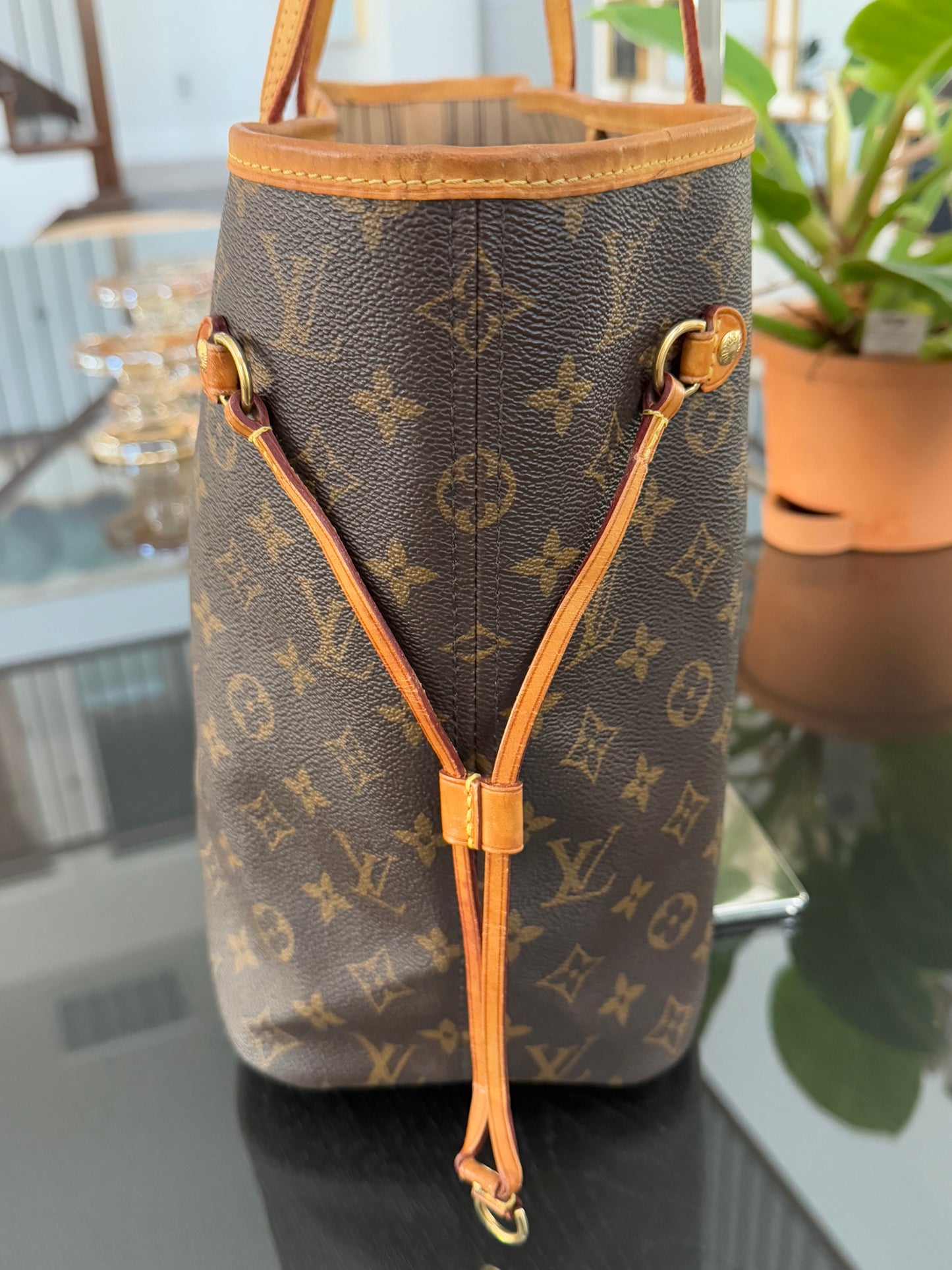 Neverfull MM with Dustbag and Insert Organizer -๐๏ธ Year: 2011