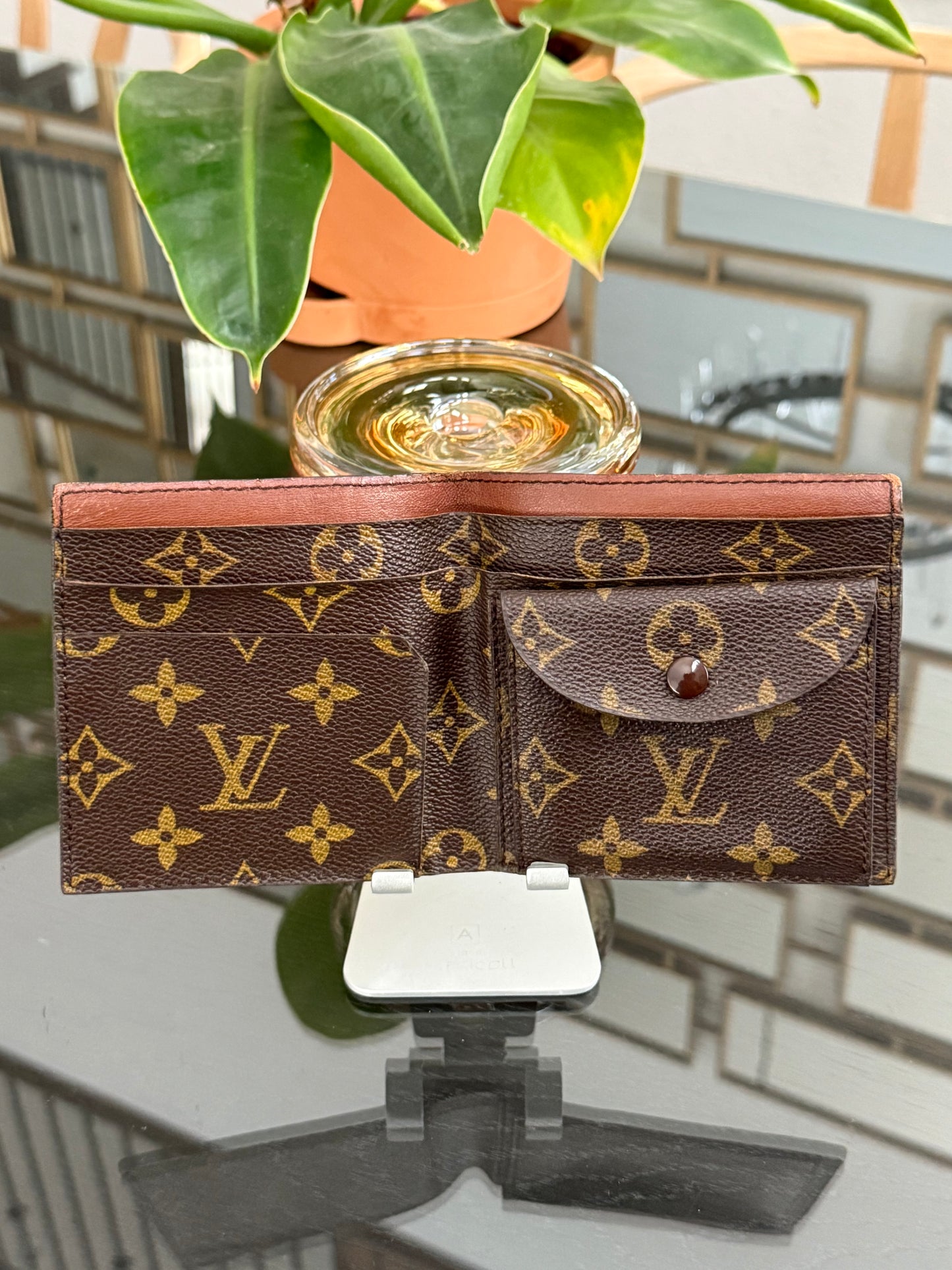 Vintage Monogram Mens Bifold Wallet ๐๏ธ Year: Pre Date