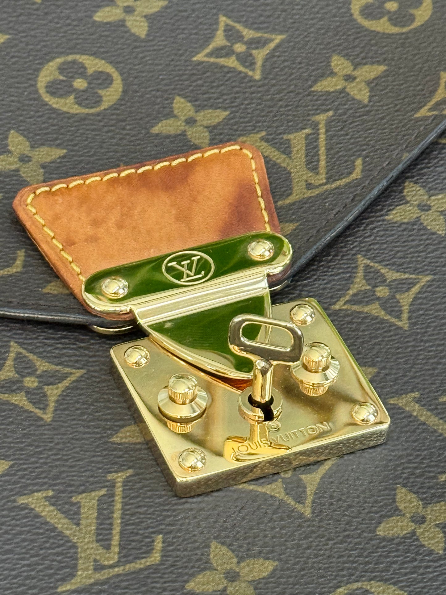 Monogram Porte Document Senateur Bag ๐๏ธ Year: 1990