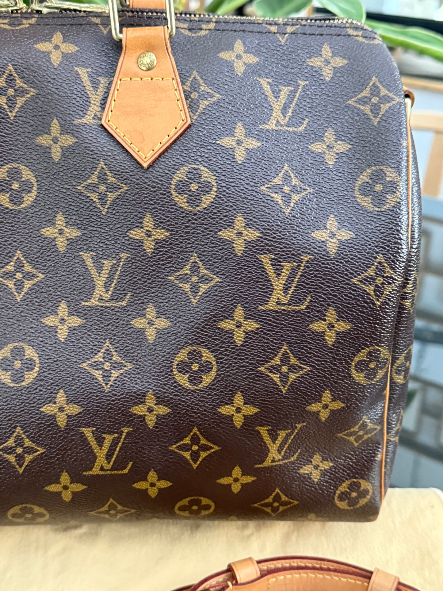 Speedy 35 Bandoulier with lock ๐key, Dustbag and handle cover - ๐
Year: 2011