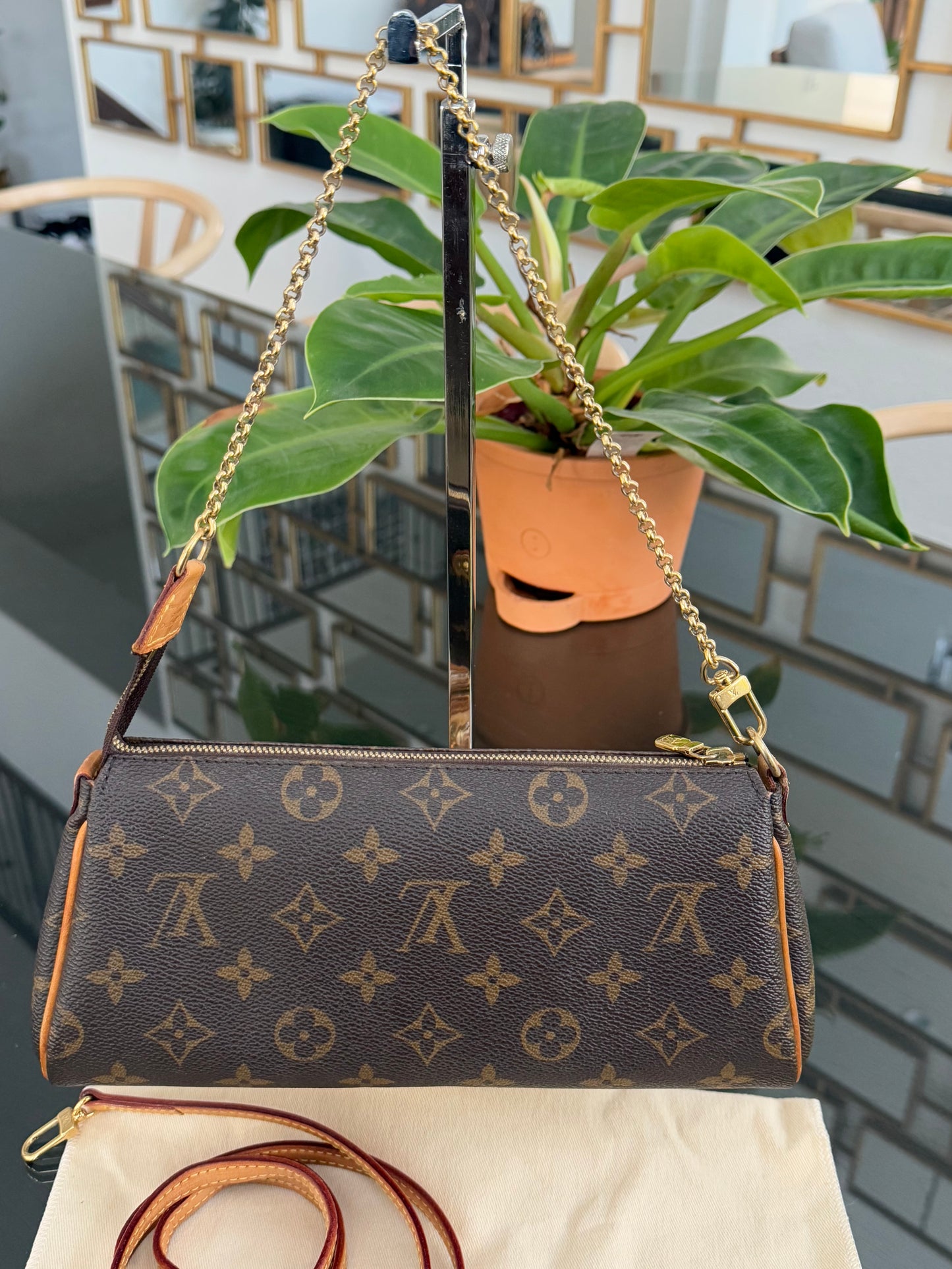 Eva Clutch with Insert Organizer and Dustbag🗓️ Year: 2011