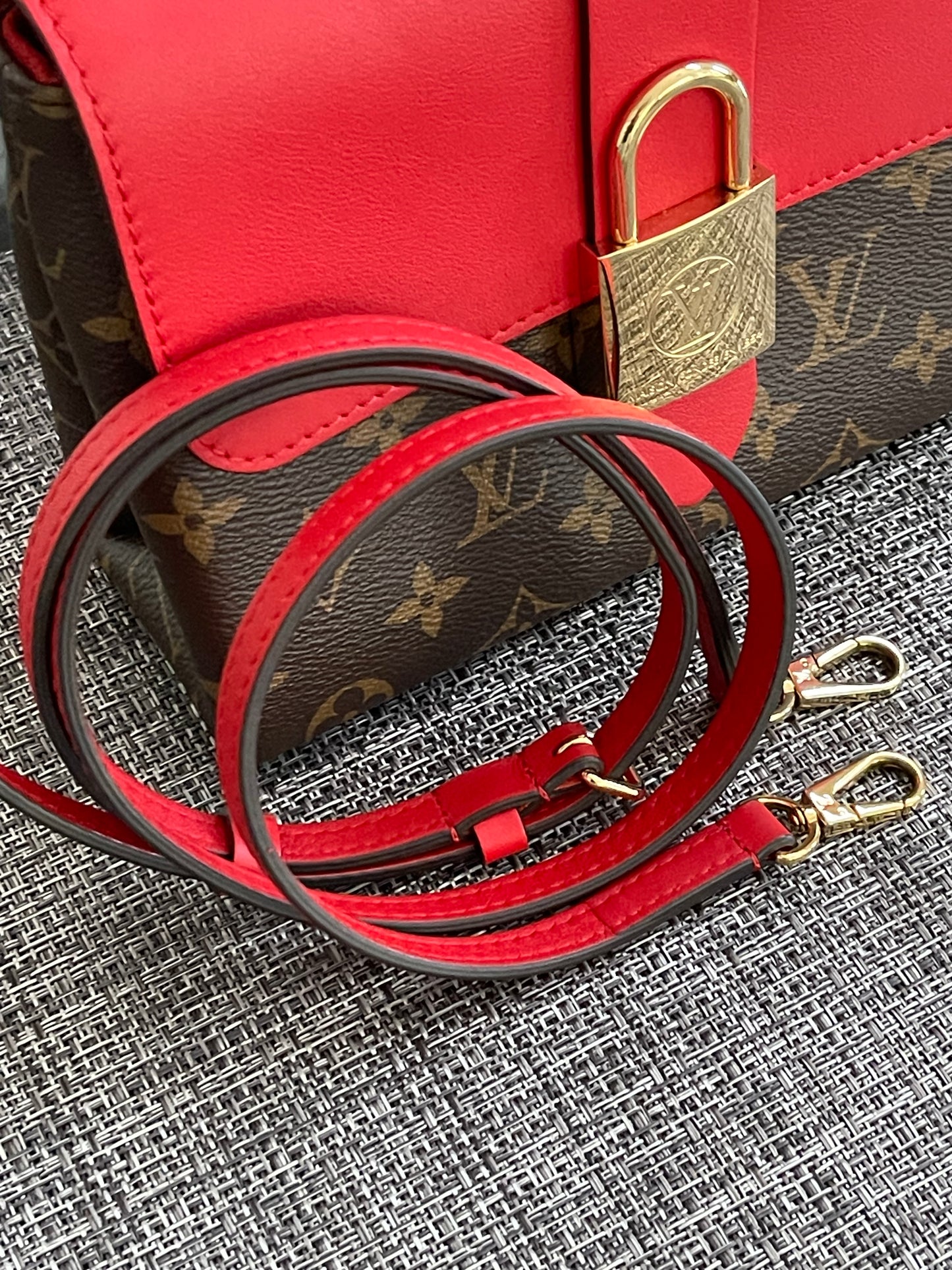 Locky BB Monogram Coquelicot (Complete Inclusions) - ๐
Year: 2019