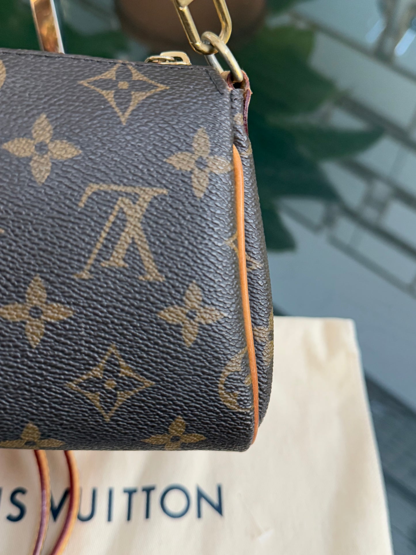 Eva Clutch with Insert Organizer and Dustbag🗓️ Year: 2011