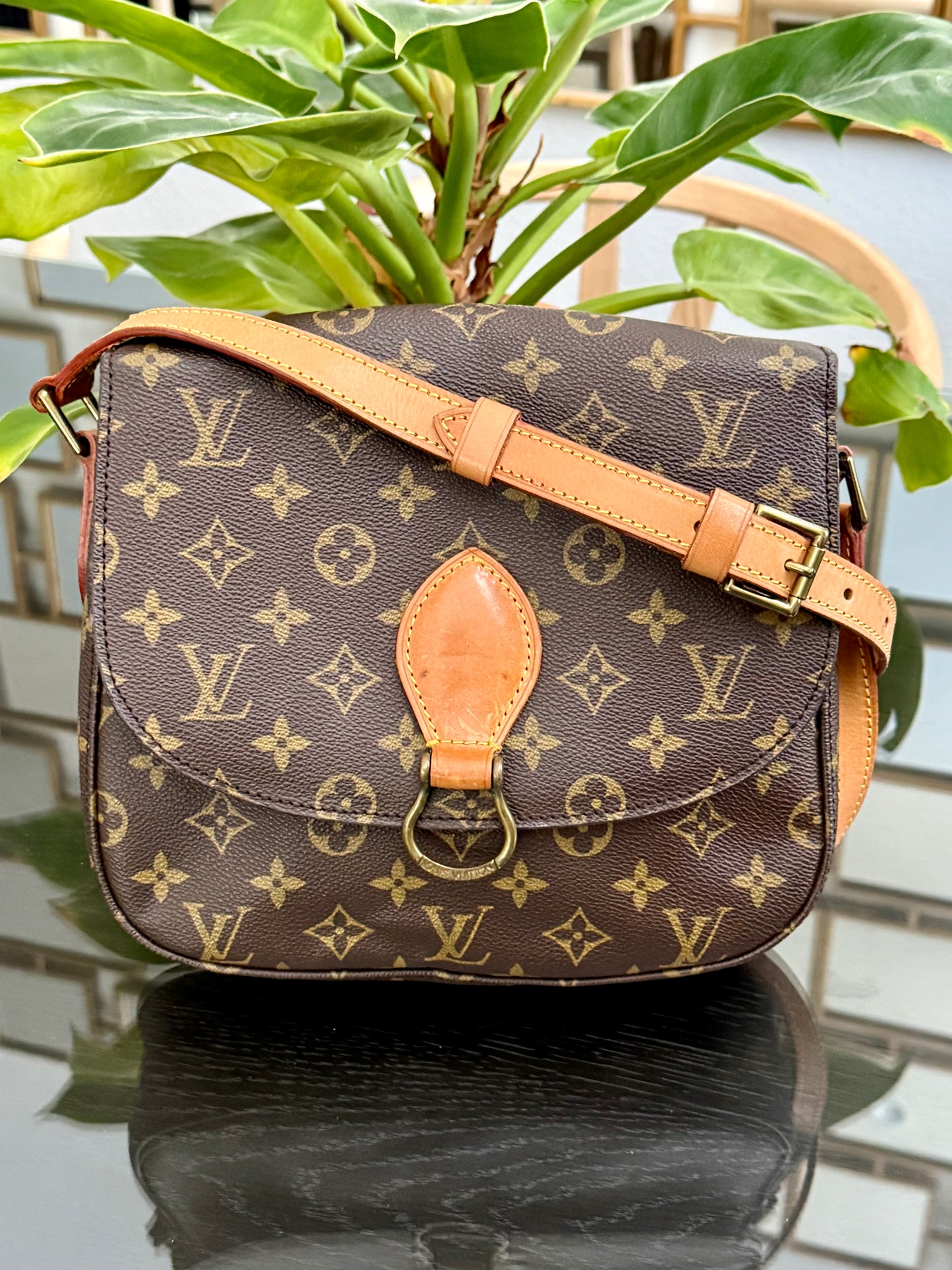 St.Cloud GM Crossbody 🗓️ Year: 1988