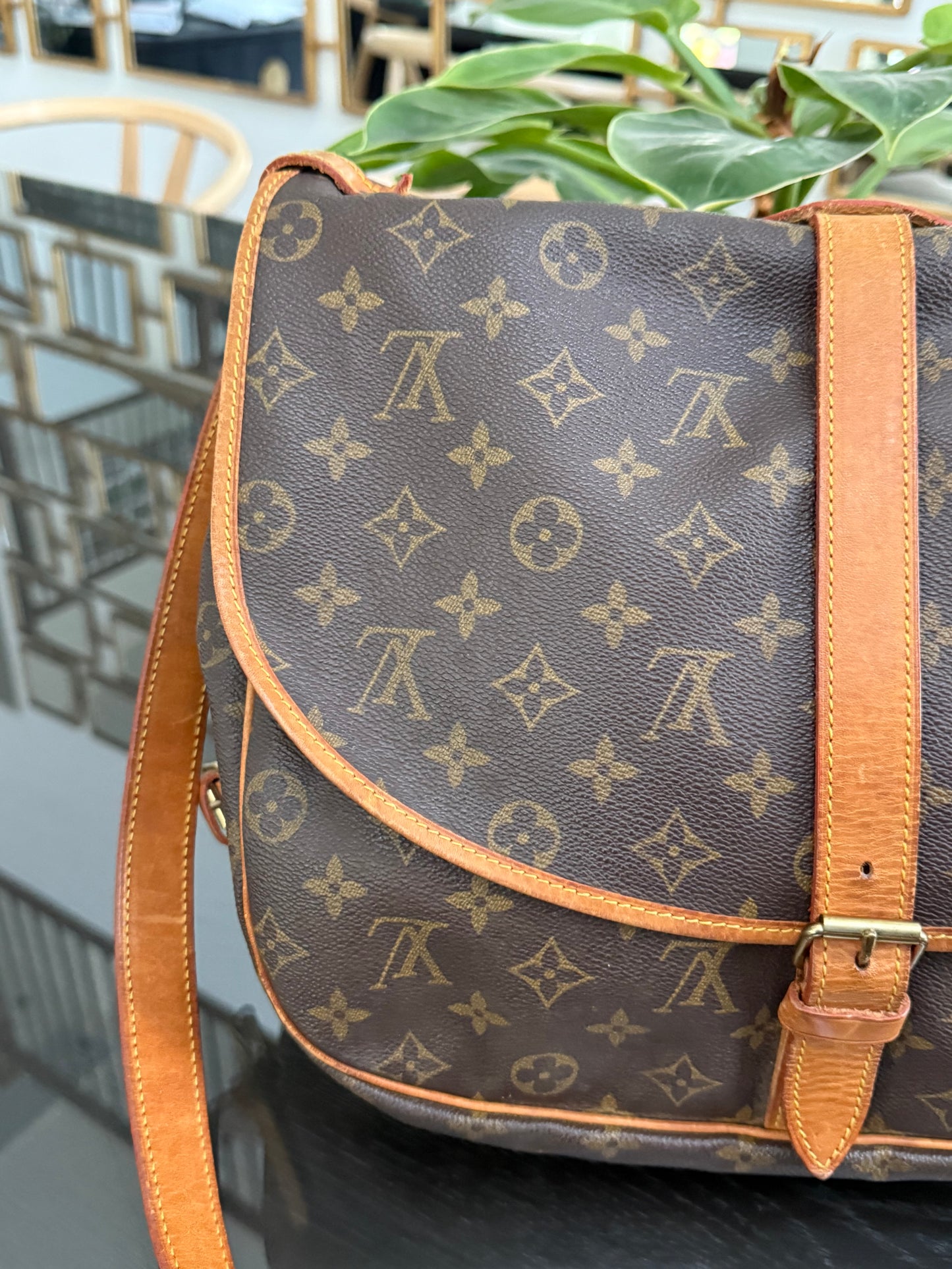 Saumur 35 Crossbody -๐๏ธ Year: 1992