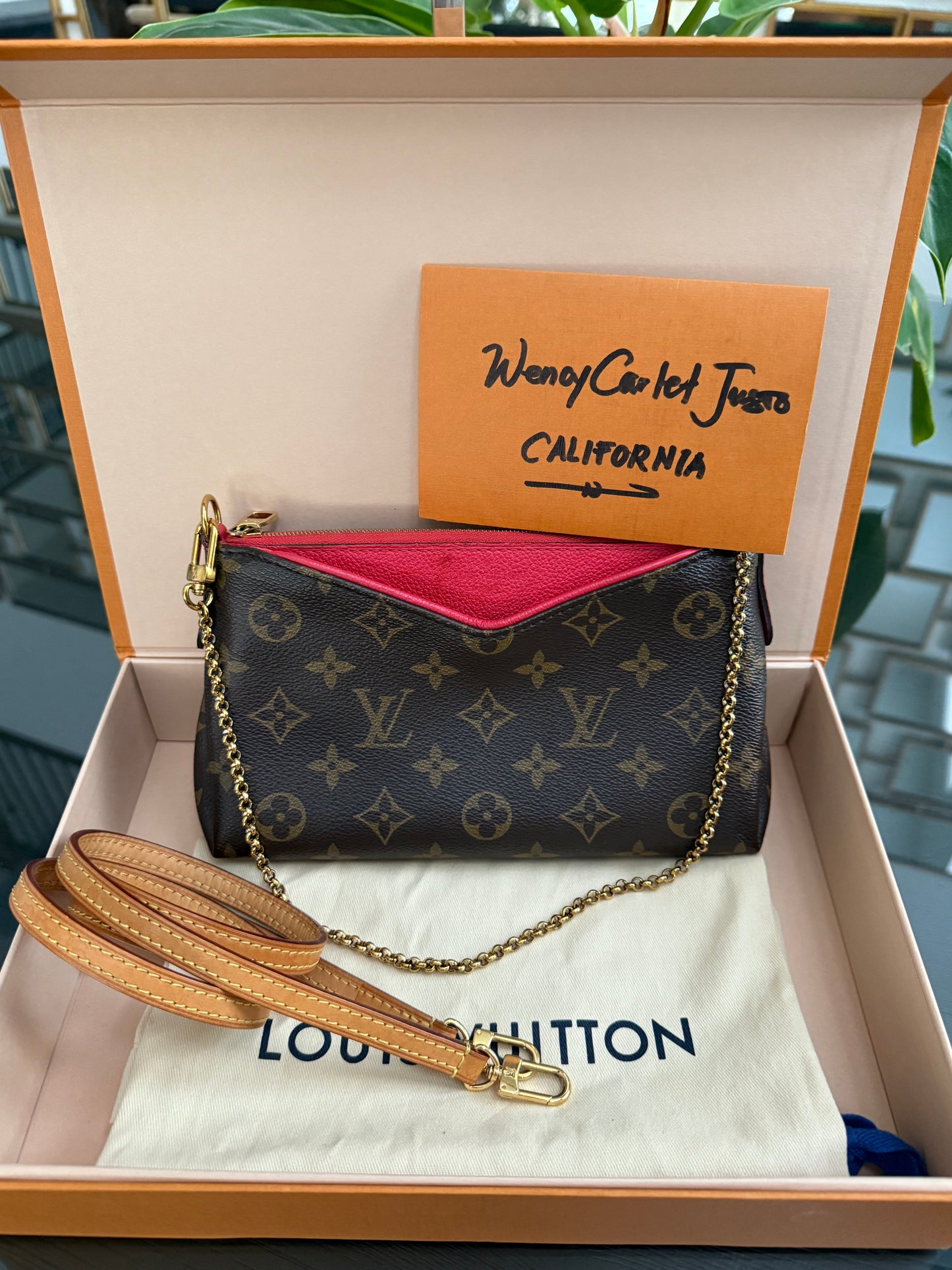 Pallas Clutch w/ Box and Dustbag - ๐๏ธ Year: 2016