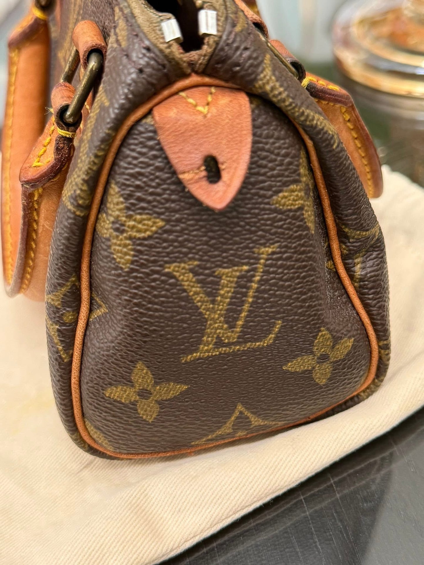 Vintage Mini Speedy - π
Circa 80βs