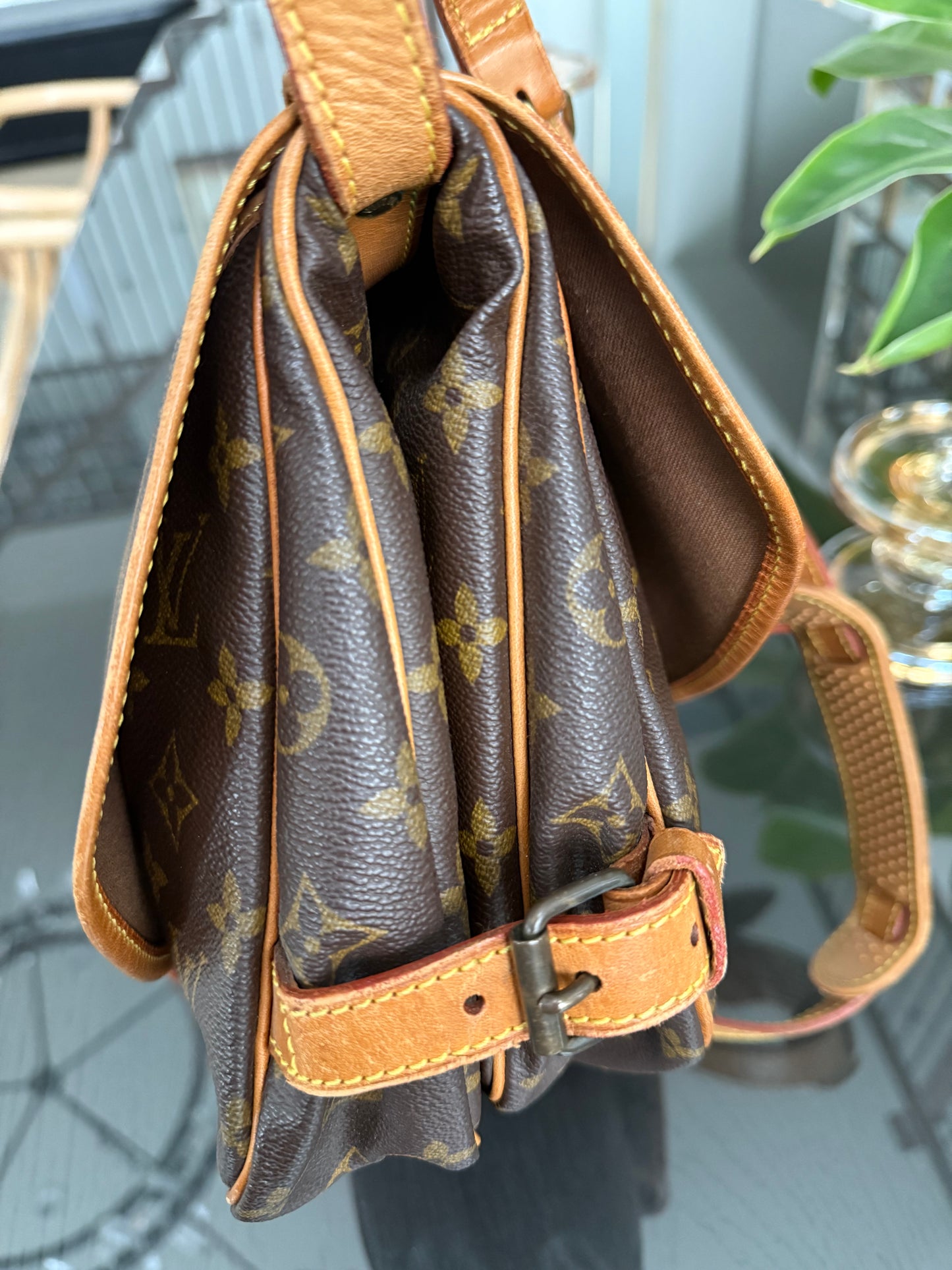 Saumur 30 Crossbody - Year: 1996