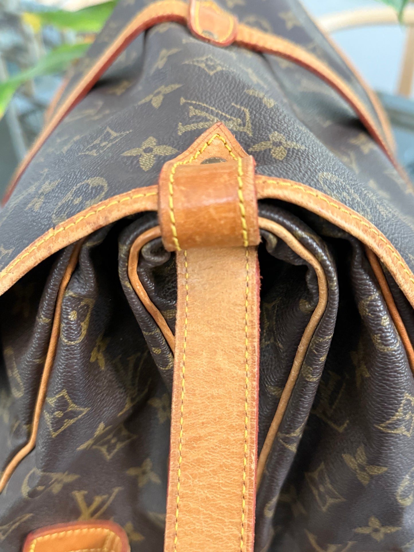 Saumur 35 Crossbody -๐๏ธ Year: 1992