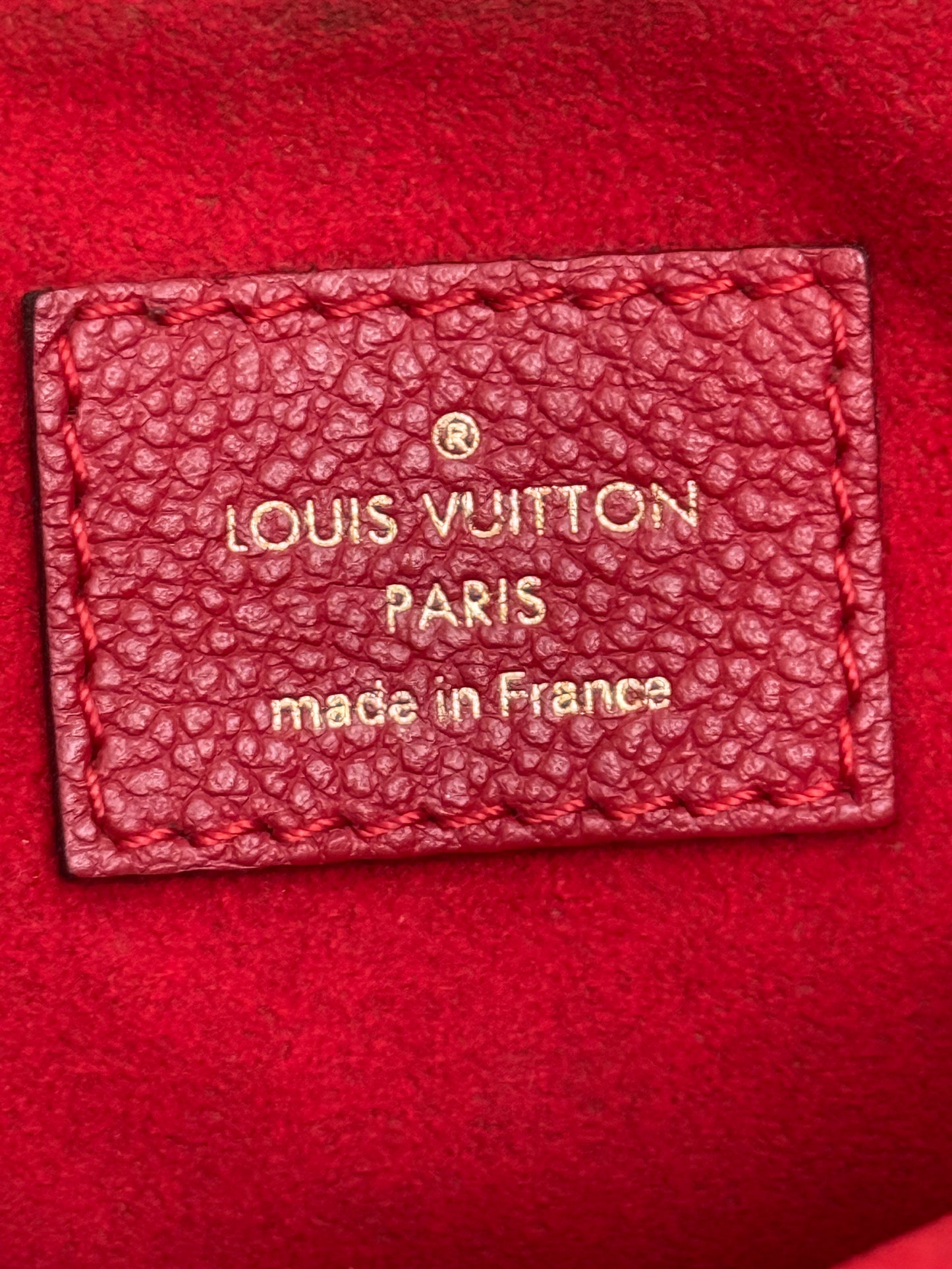 Twice Pochette in Cerise Red with Dustbag -π
Year: 2015