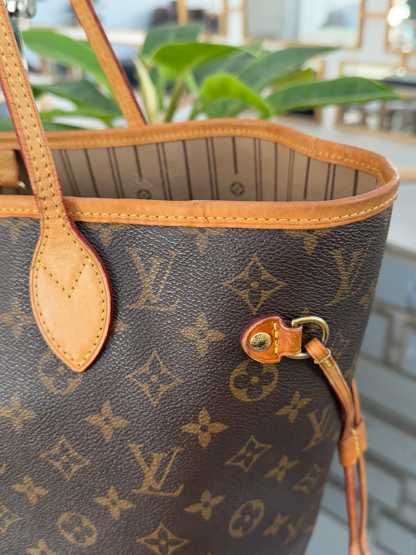 Neverfull MM with Dustbag and Insert Organizer -๐๏ธ Year: 2011