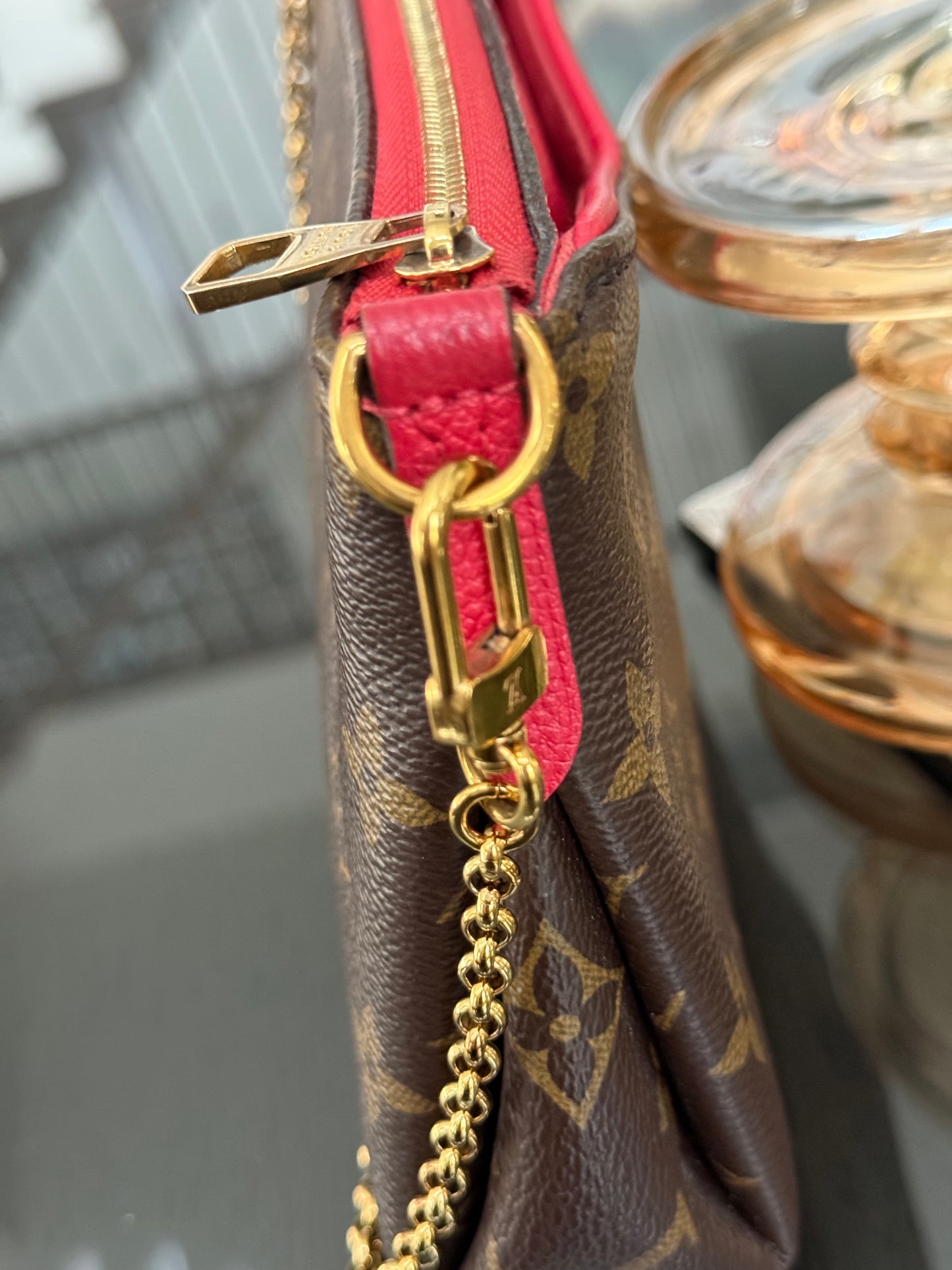 Pallas Clutch w/ Box and Dustbag - ๐๏ธ Year: 2016