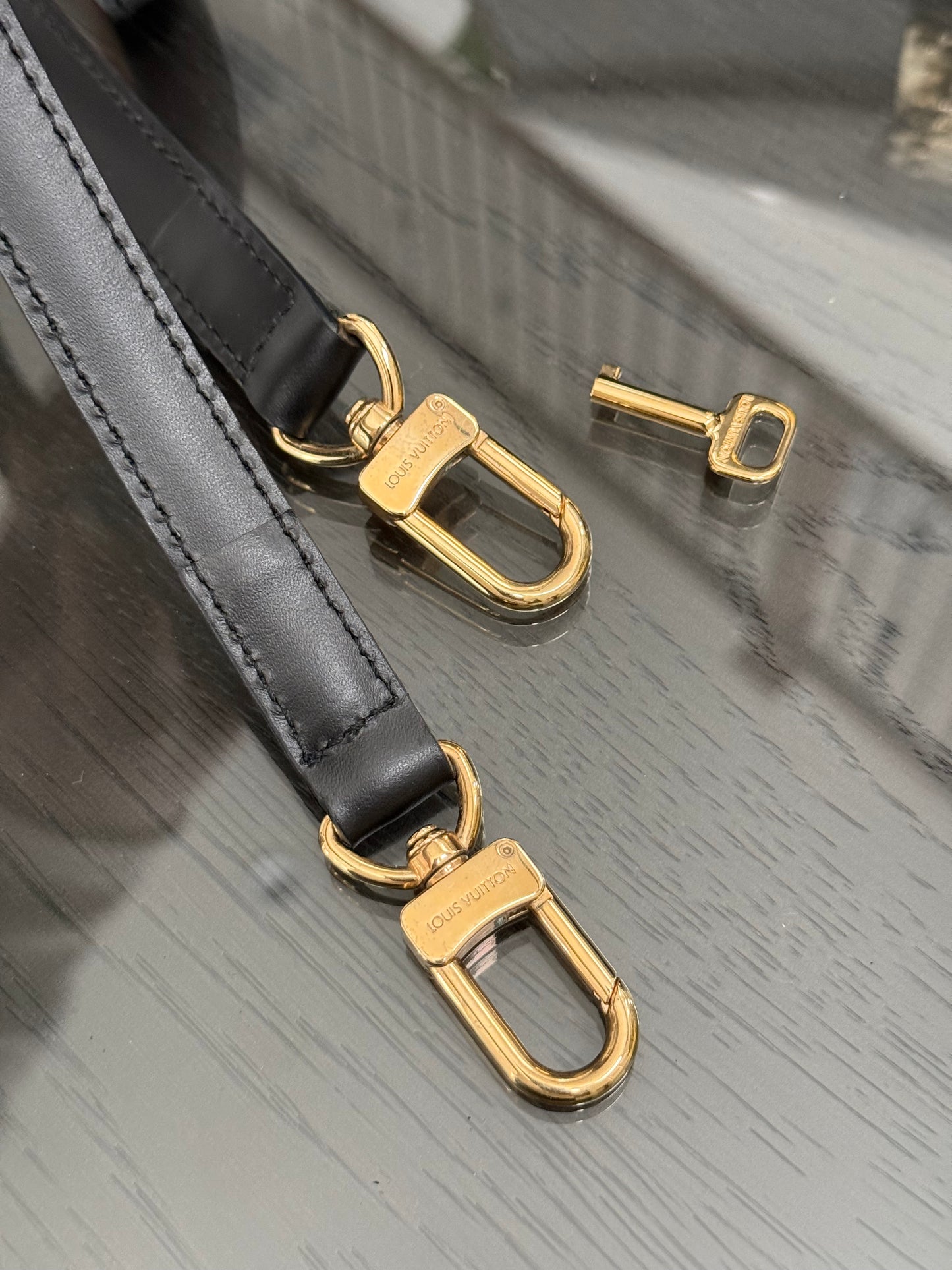 Epi Black Monceau 28 Crossbody 2 Way Bag - 📅 Year: 1997