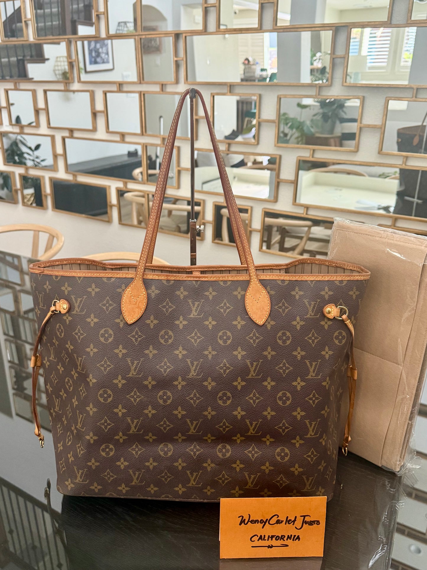 Neverfull GM in Monogram with Insert Organizer 🗓️ Year: 2007