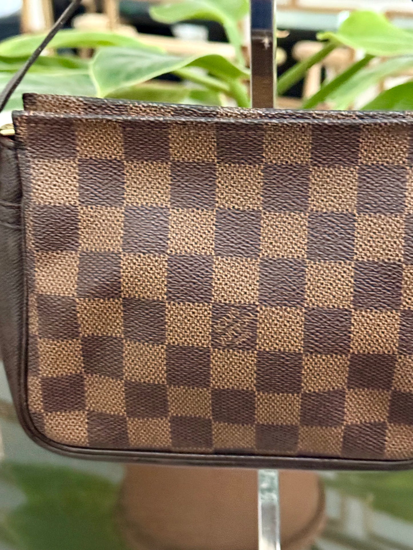 Damier Ebene Trousse Pochette with Insert Organizer - ๐
Year: 1998
