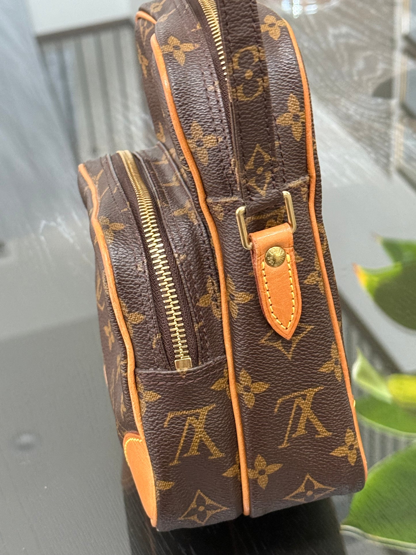 Amazon Crossbody Bag -Year: 2000