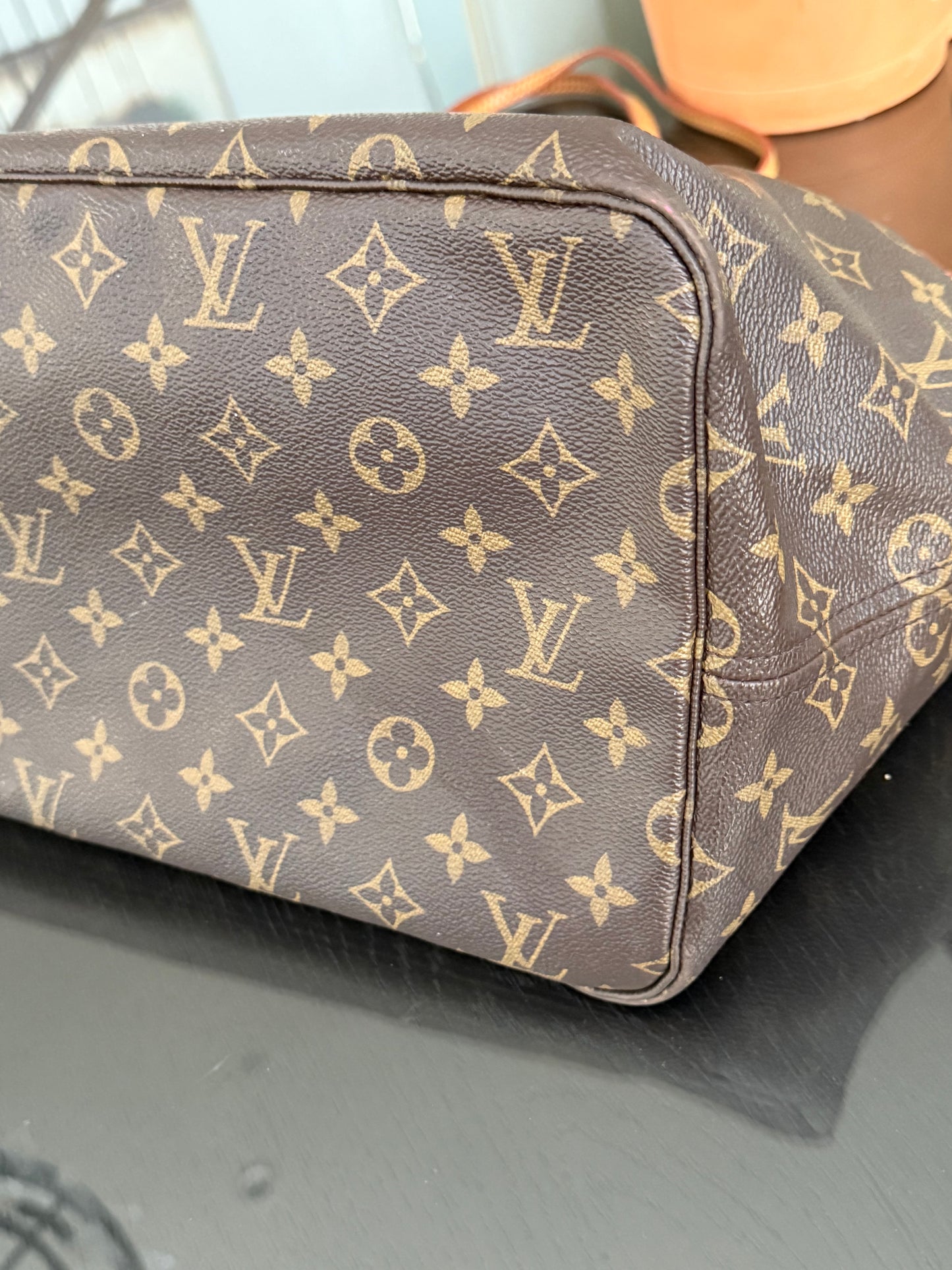 Neverfull GM in Peony with Dustbag 🗓️ Year: 2016
