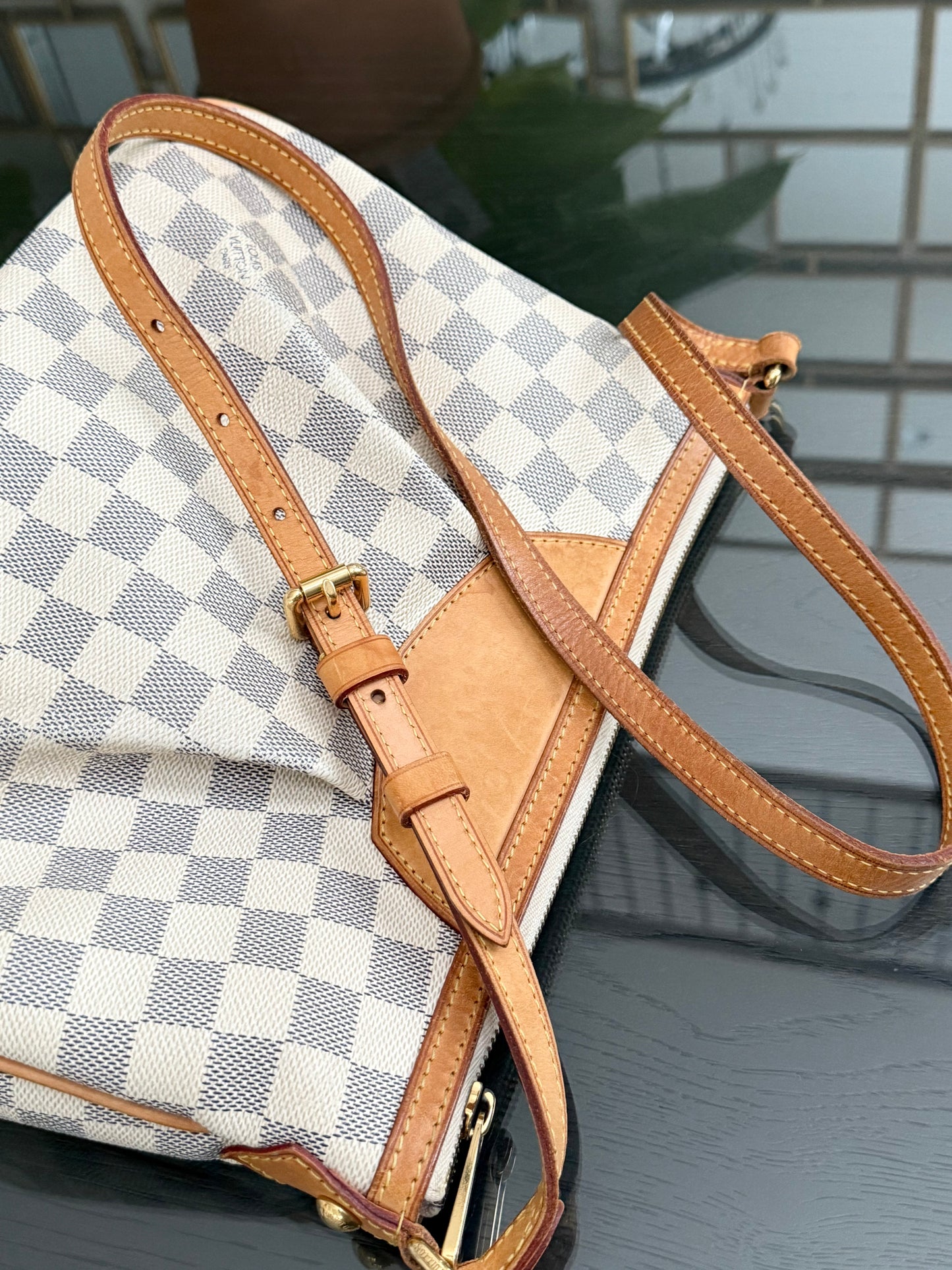 Siracusa PM Crossbody - ๐
Year: 2011