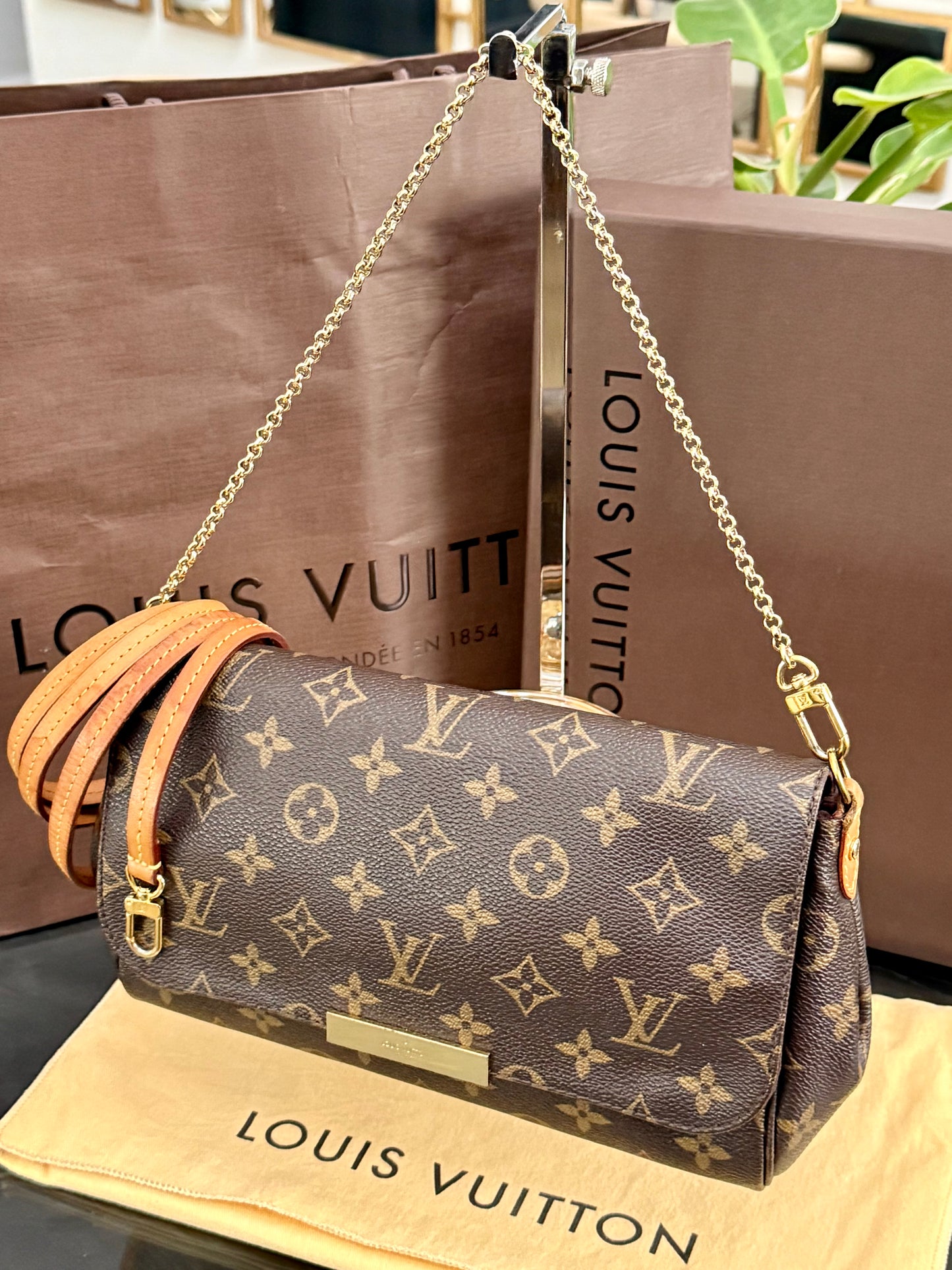 Favorite MM in Monogram with Dustbag, Box and Paper Bag -๐๏ธ Year: 2016