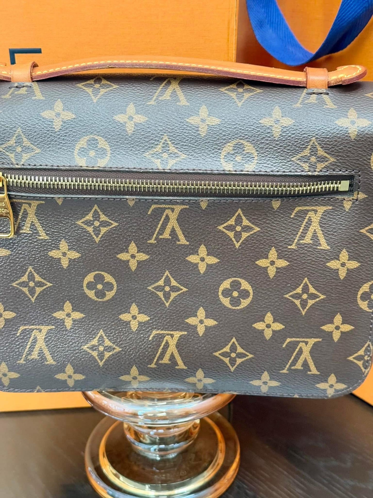 Pochette Metis with Box, Dustbag and Paper bag -Microchip & Authenticed