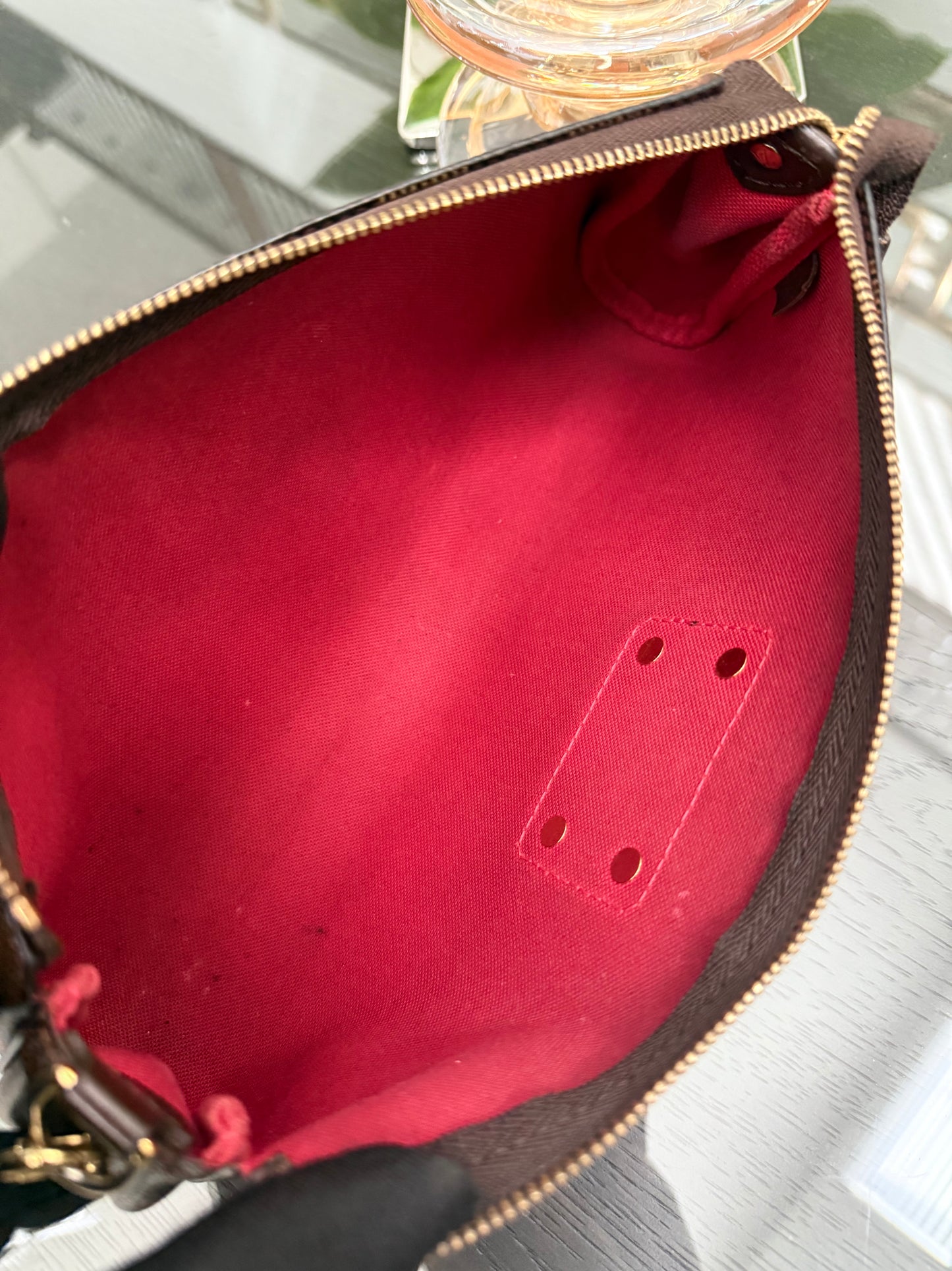 Eva Clutch in DE with Dustbag,Box and Paper bag
๐๏ธ Year: 2015