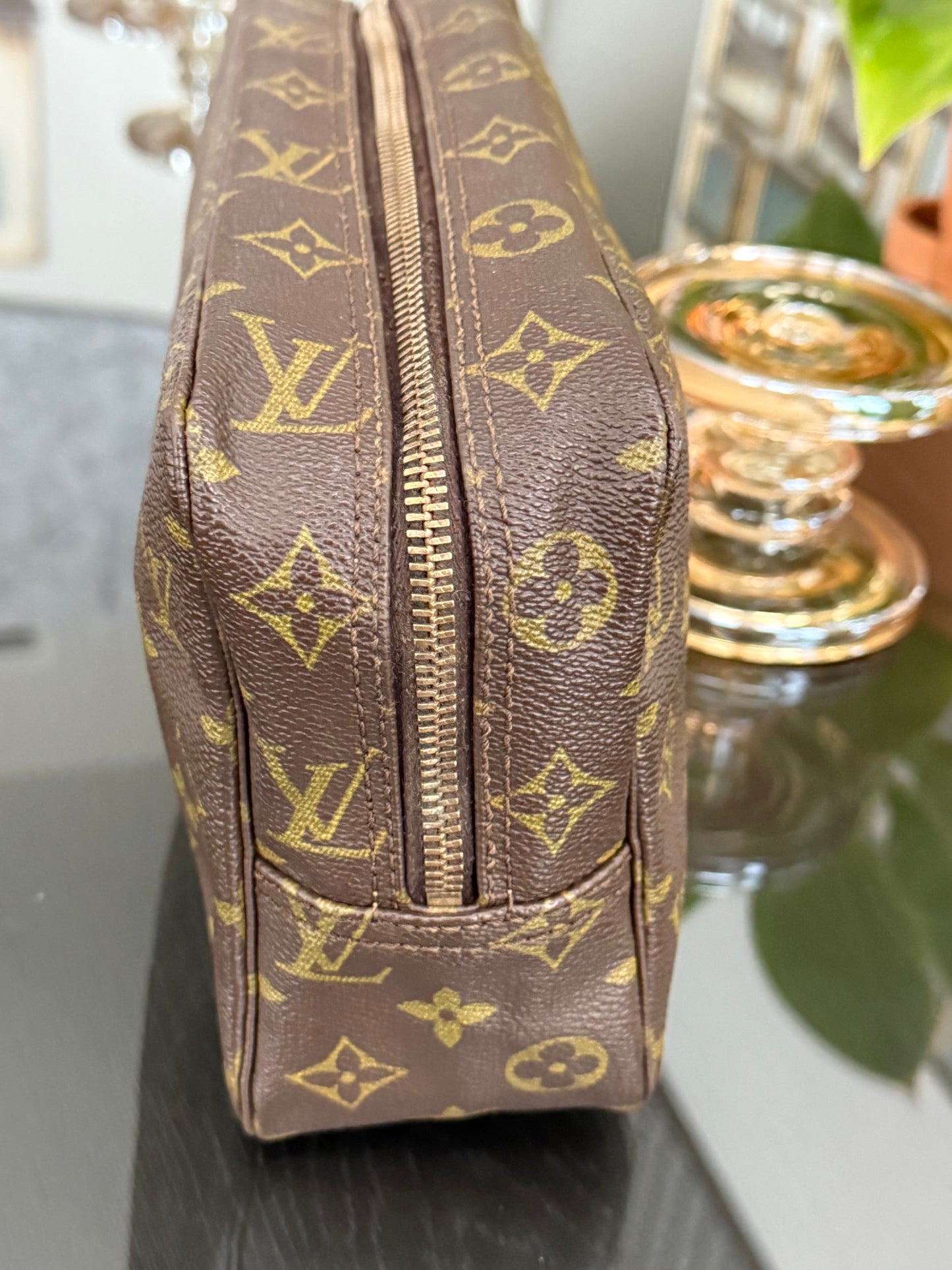 Trousse 28 -Pre Date Code