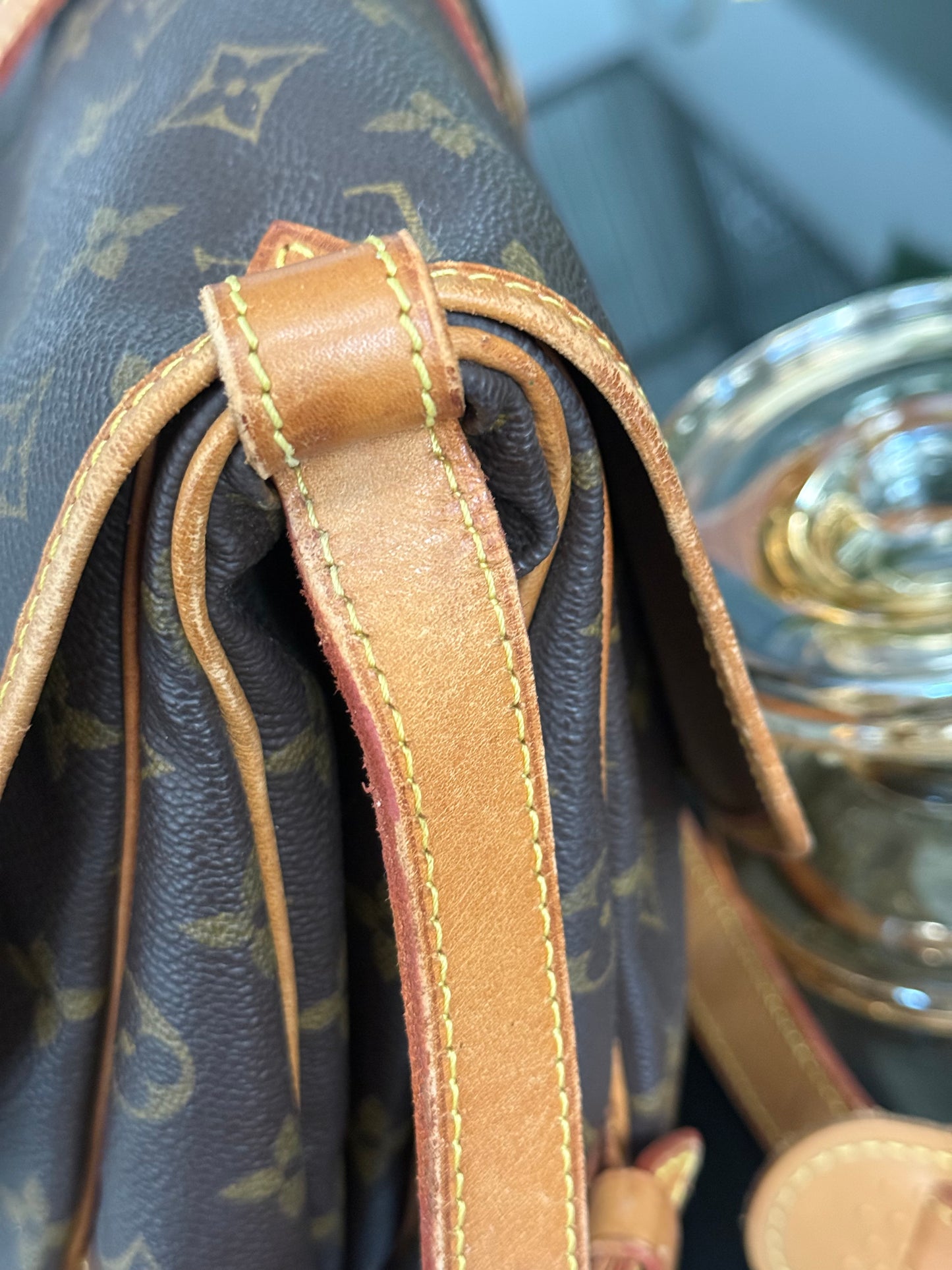 Saumur 30 Crossbody - Year: 1996