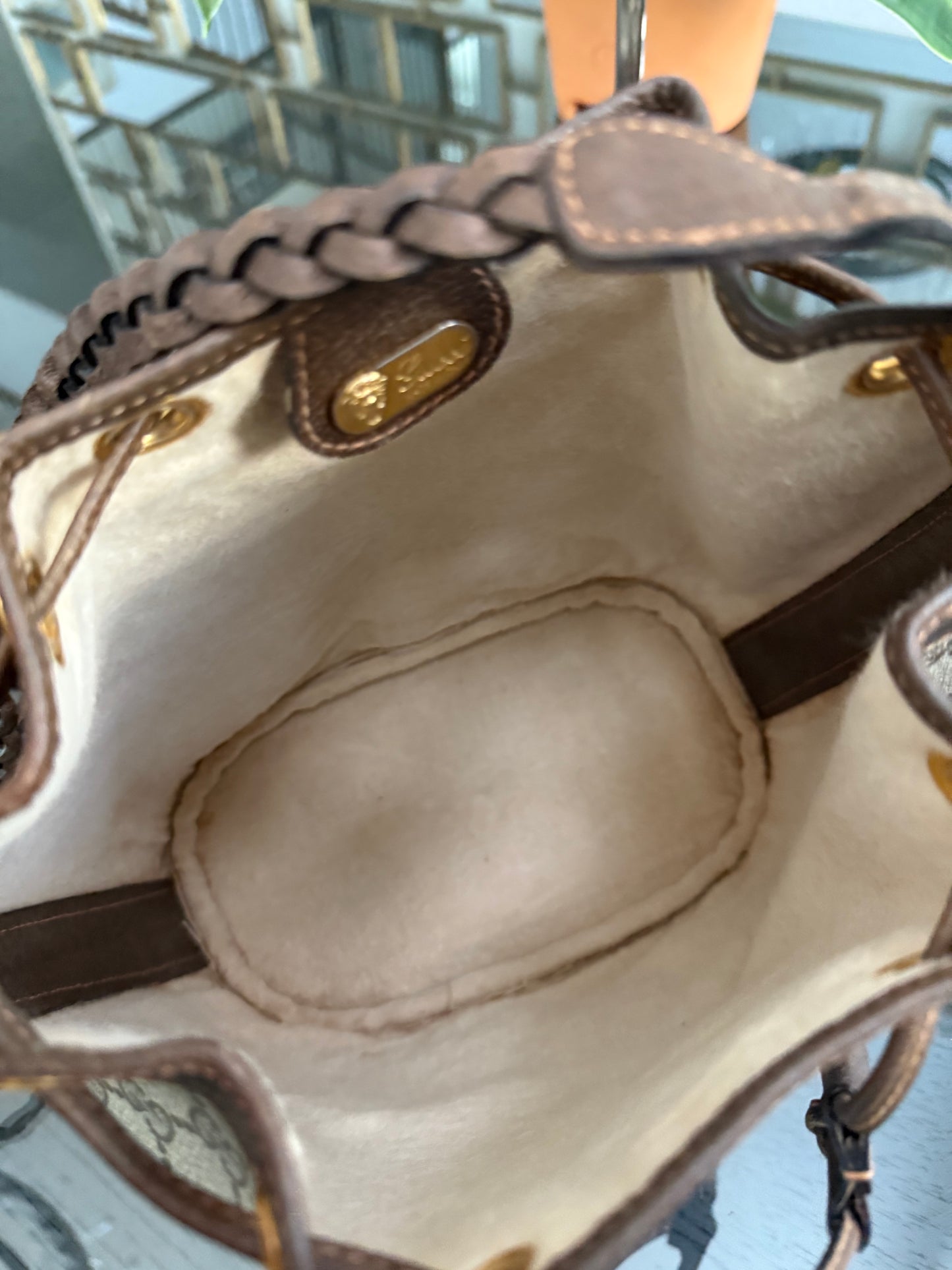 Gucci Vintage Bucket Crossbody bag