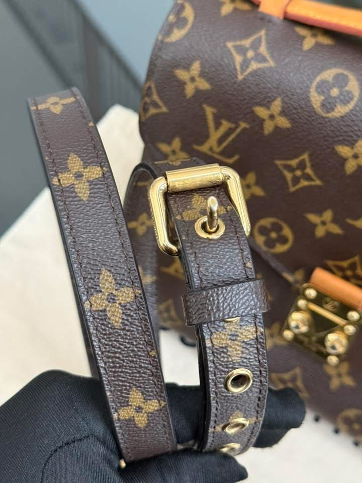 Pochette Metis in Monogram with Box, Dustbag and Paper bag -Year 2015