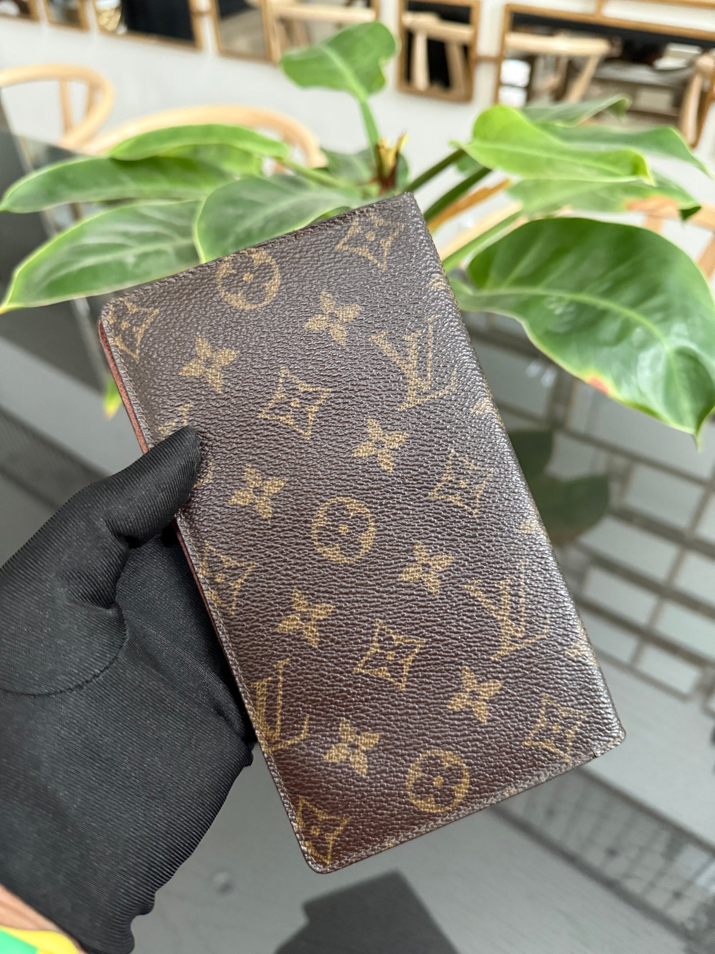Monogram Checkbook Wallet with 6 Cardholders 🗓️ Year: 1987