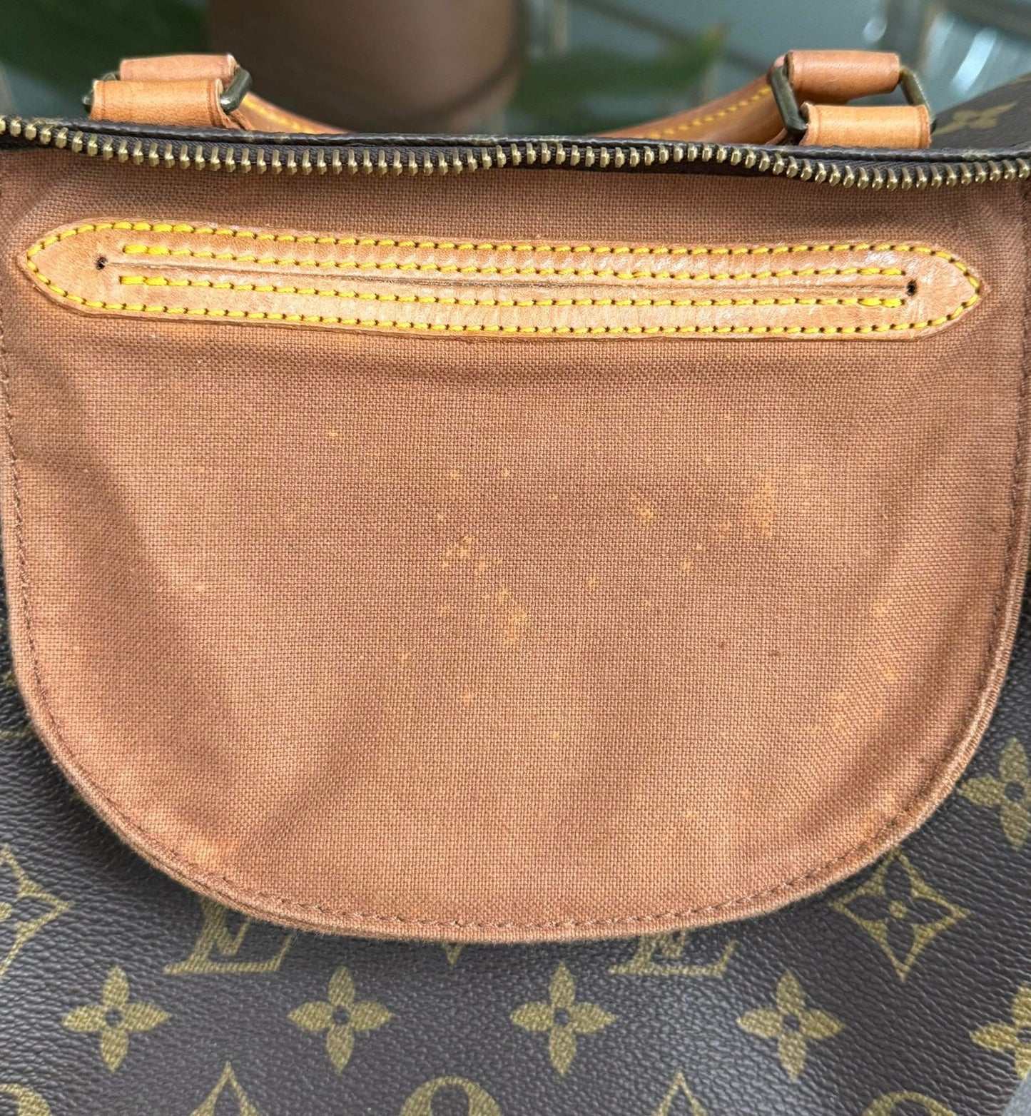 Speedy 35 with Insert Organizer - π
Year: 1989