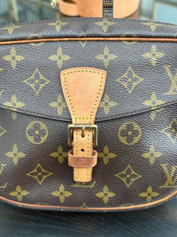 Jeaunefille PM Crossbody - π
Year: 1995