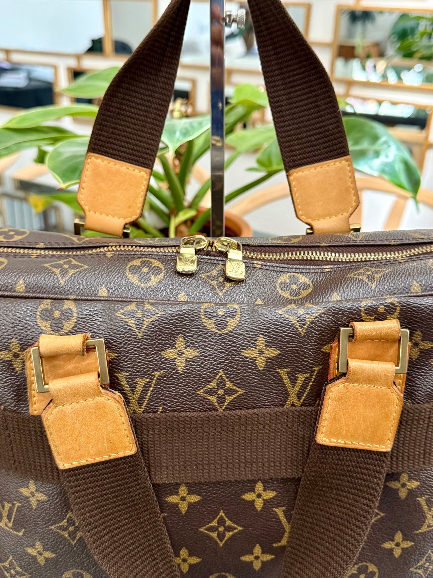 Sac Boshpore 2 Way bag in Monogram ๐๏ธ Year: 2005