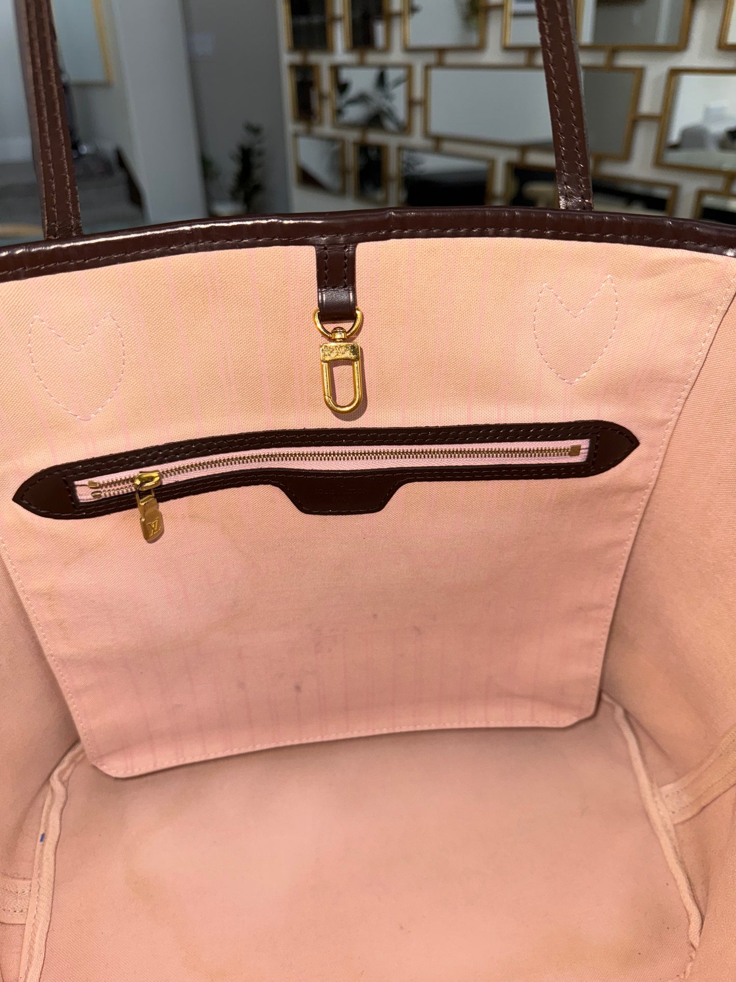 Neverfull MM in Rose Ballerine DE with Dustbag 🗓️ Year: 2016