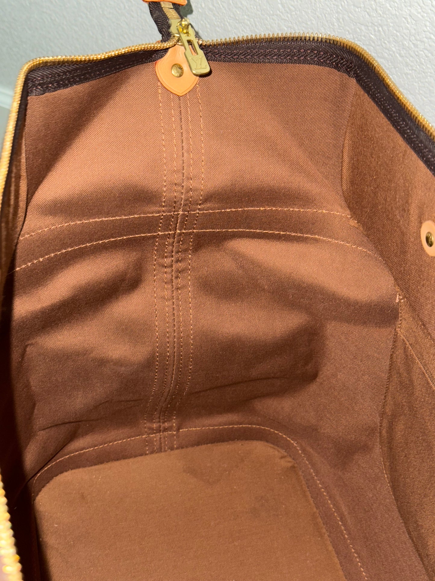 Cruiser 40 with Luggage tag and poignet ποΈ Year: 1999