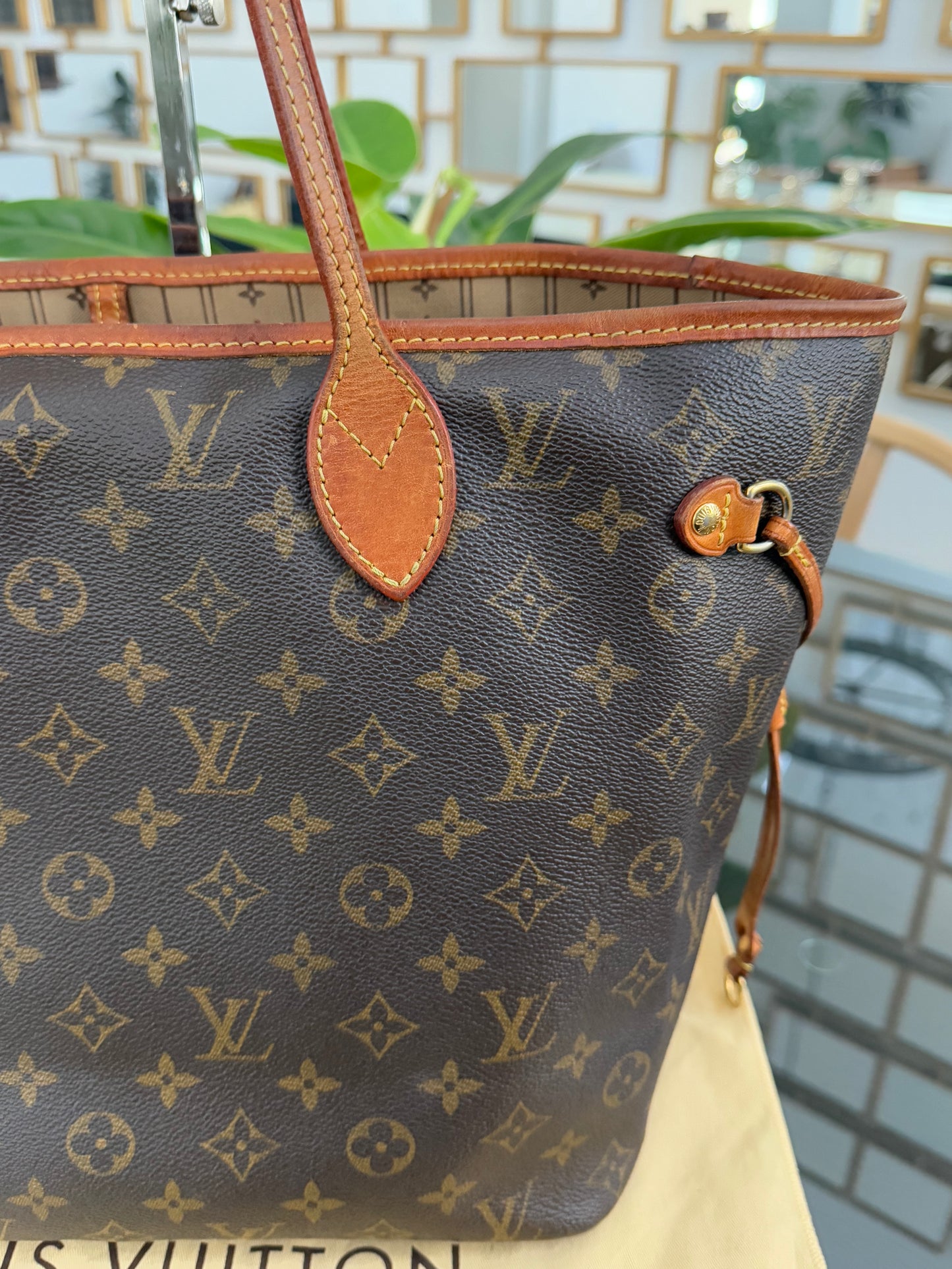 Neverfull MM with Dustbag -🗓️ Year: 2008